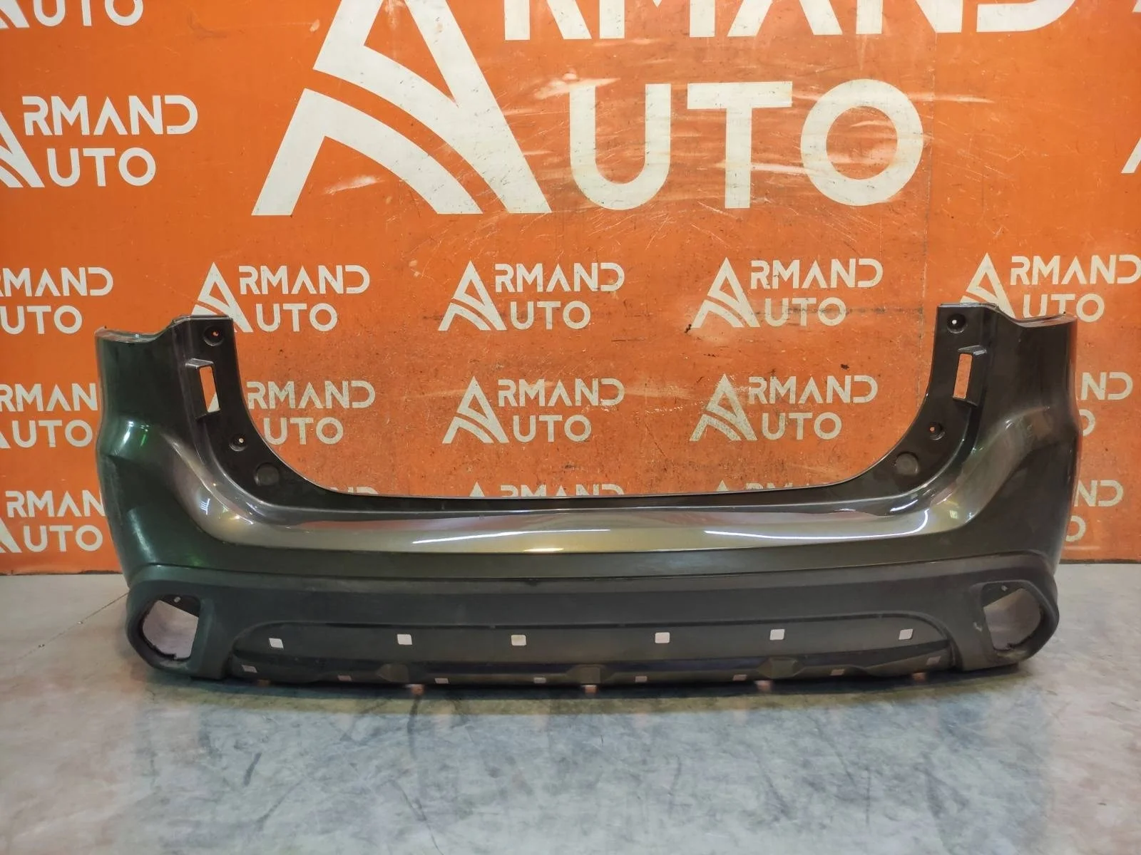 Бампер Mitsubishi Outlander 2018-нв 3