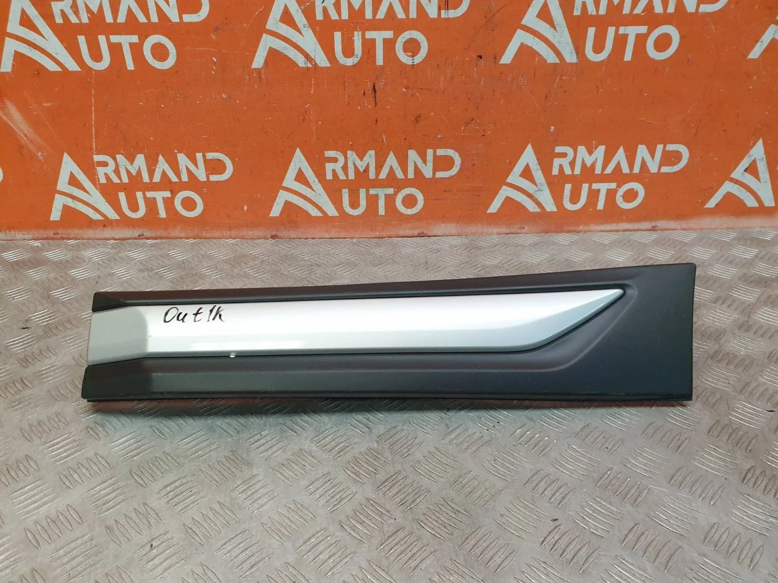 Молдинг двери Mitsubishi Outlander 2015-нв 3