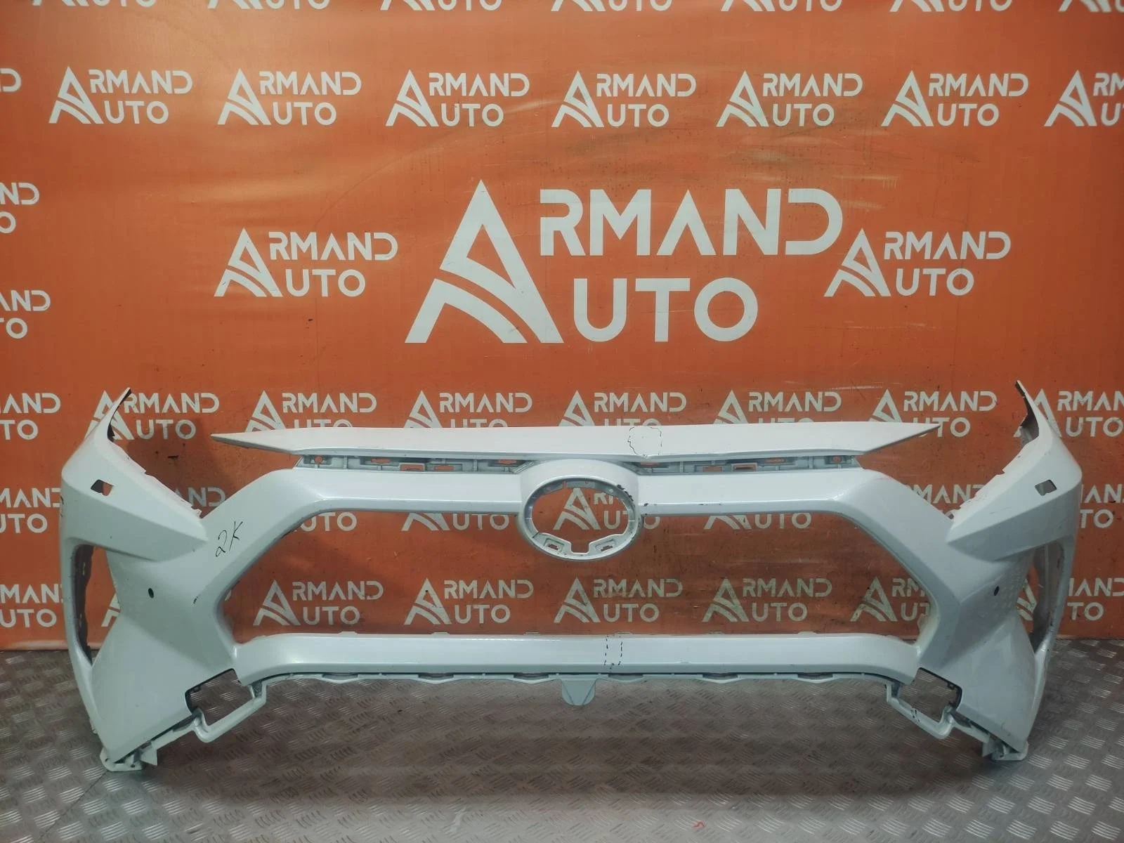 Бампер TOYOTA RAV4 2018-нв 5 XA50