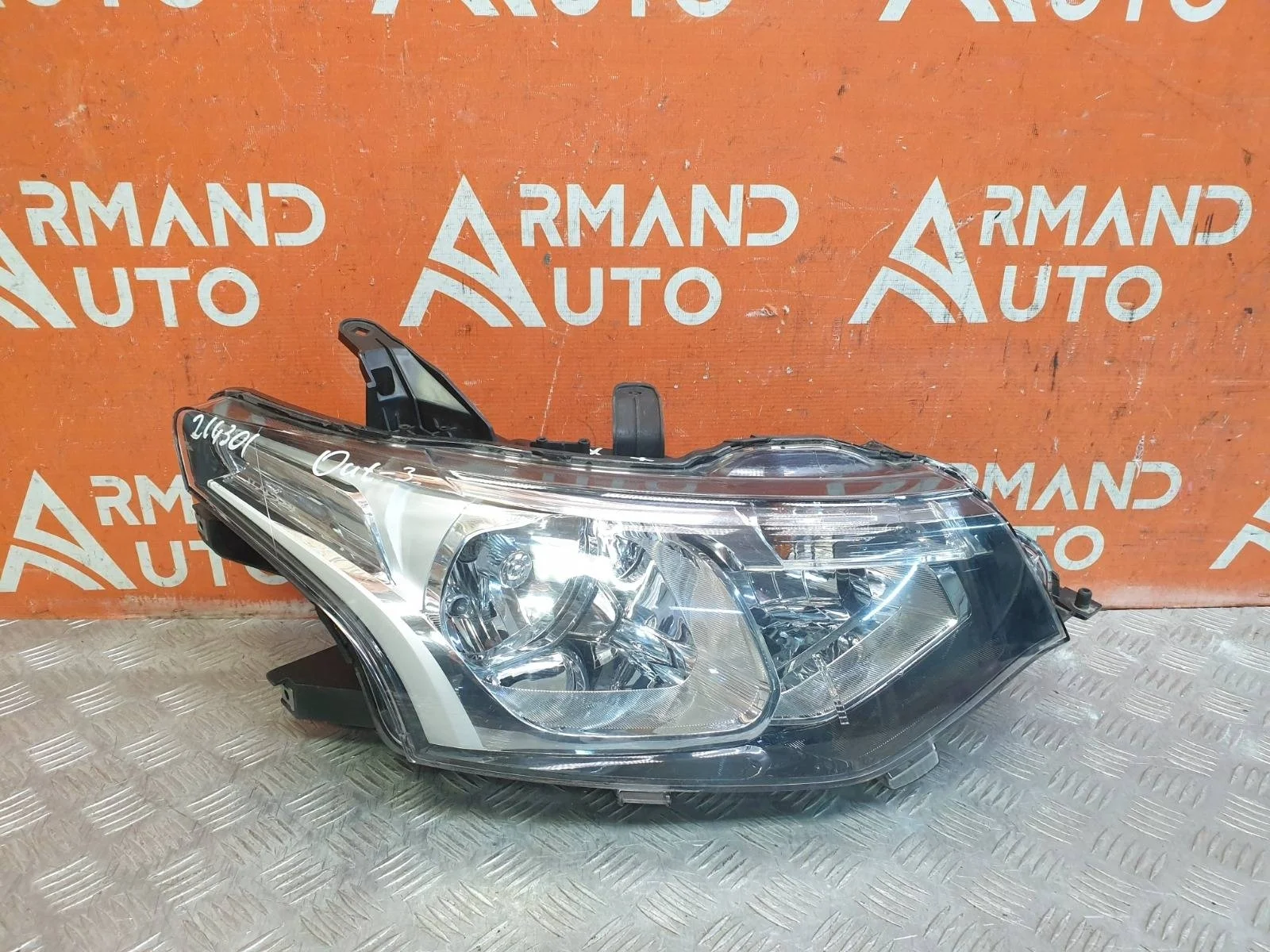 Фара MItsubishi OUTLANDER 2012-2015 3