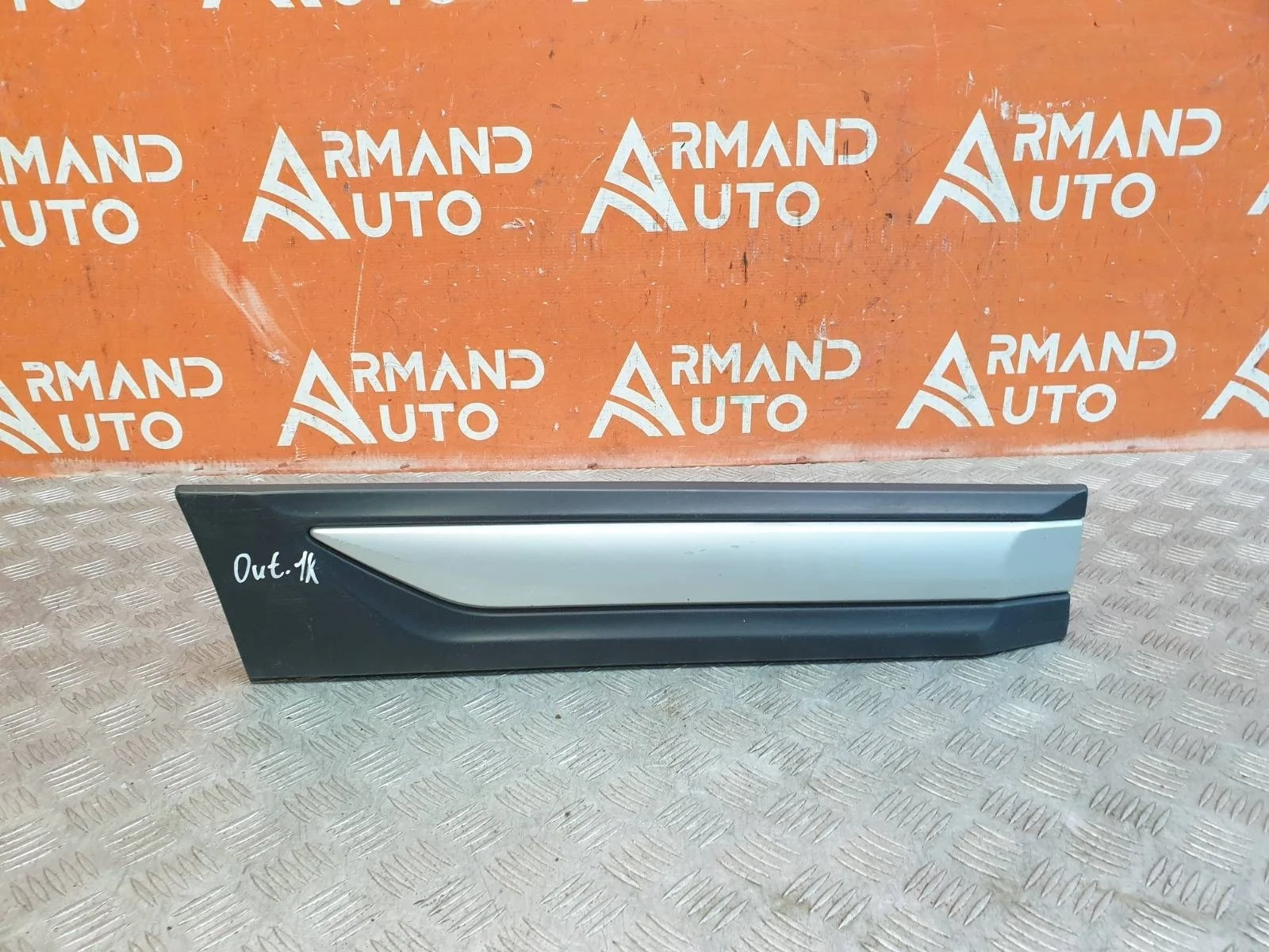 Молдинг двери Mitsubishi Outlander 2015-нв 3