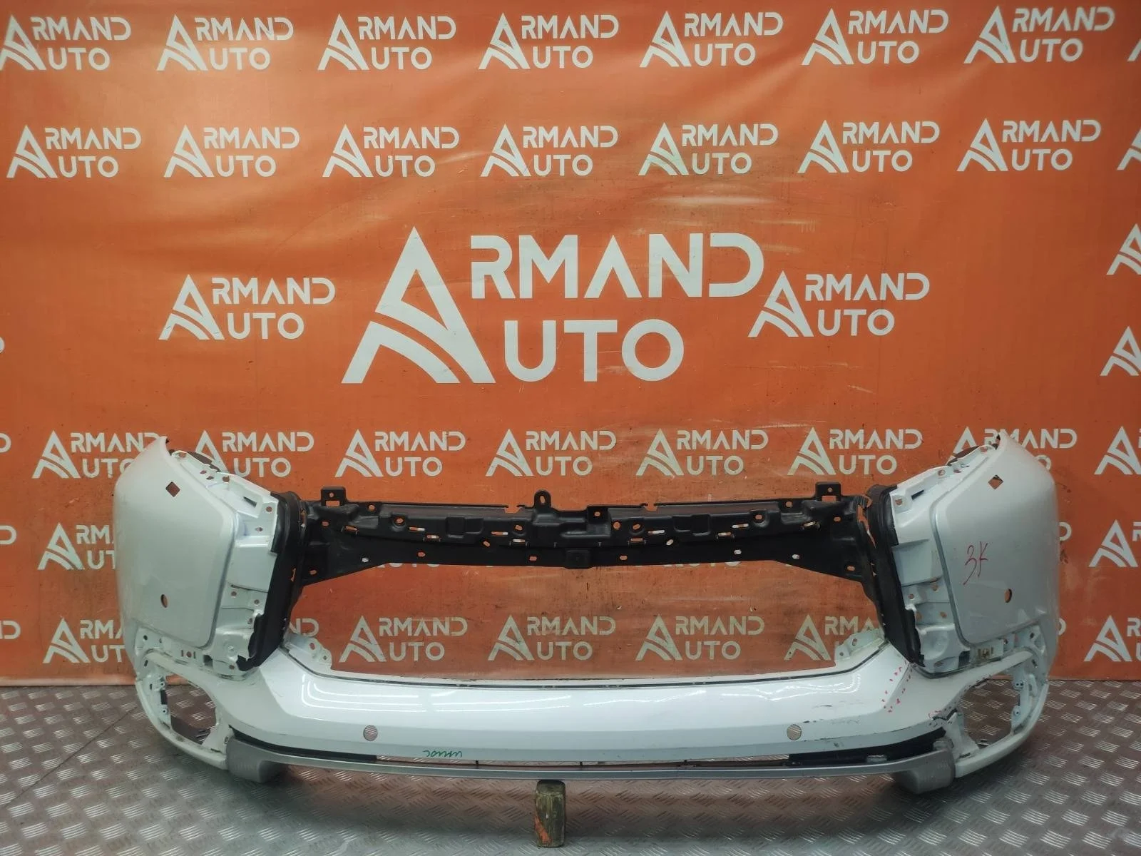 Бампер Mitsubishi Pajero Sport 2015-2021 3