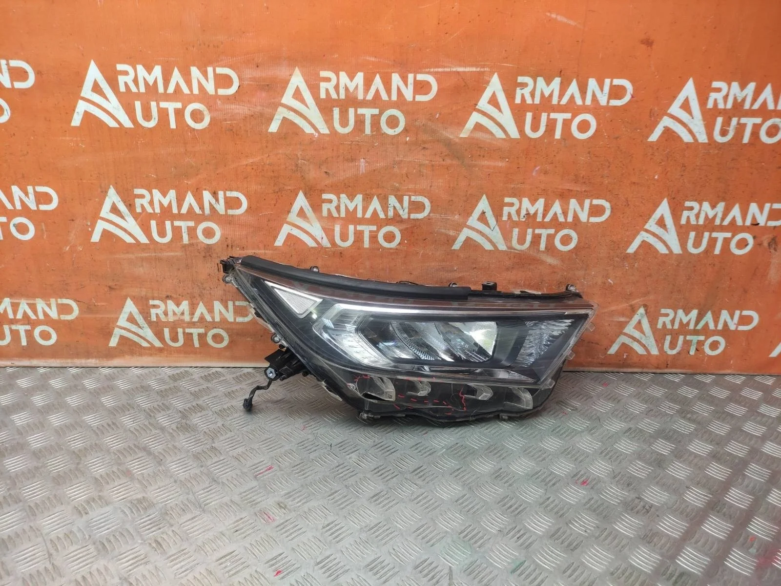 Фара Toyota RAV4 2018-нв 5 XA50