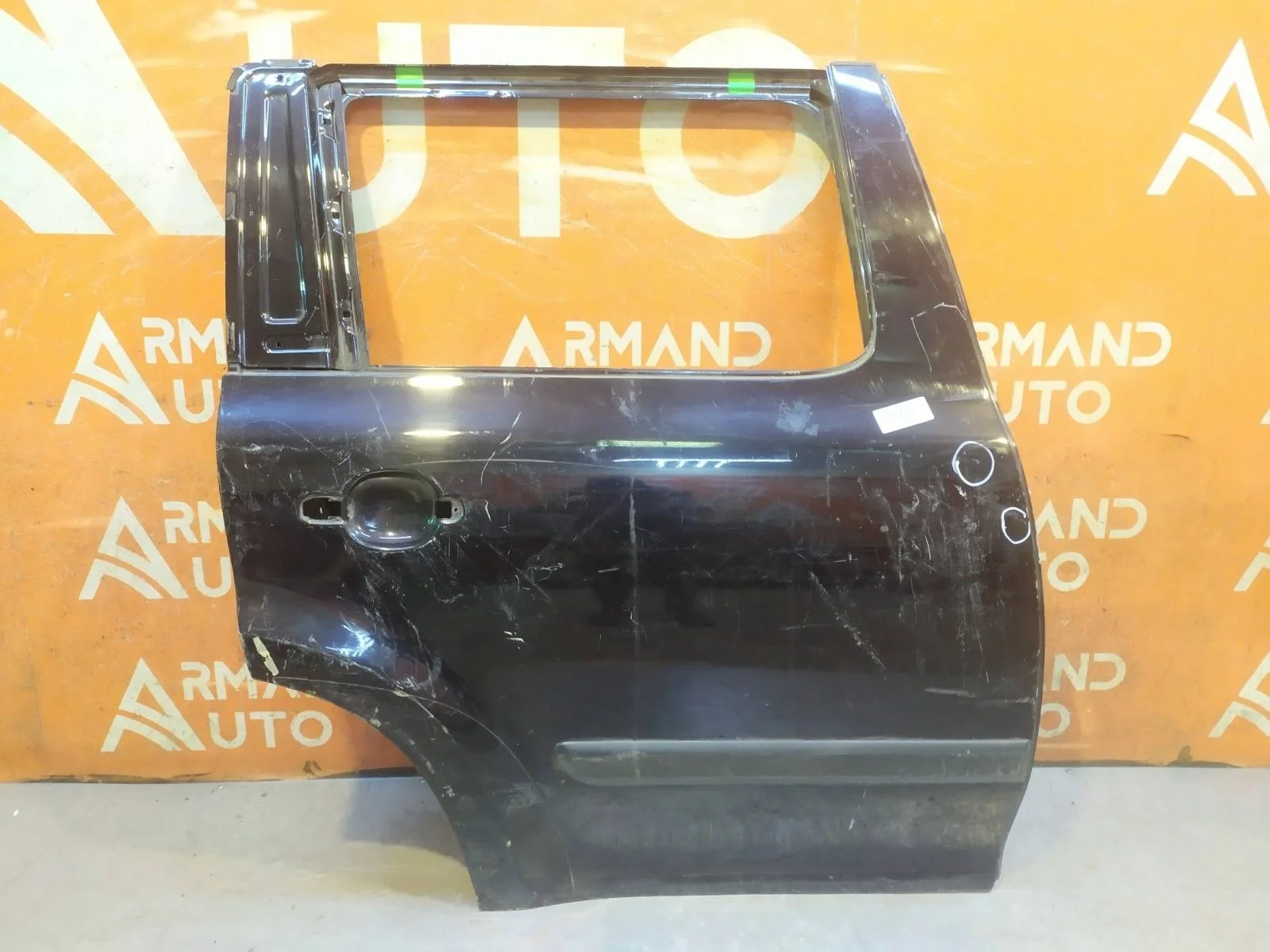 Дверь SKODA Yeti 2009-2014