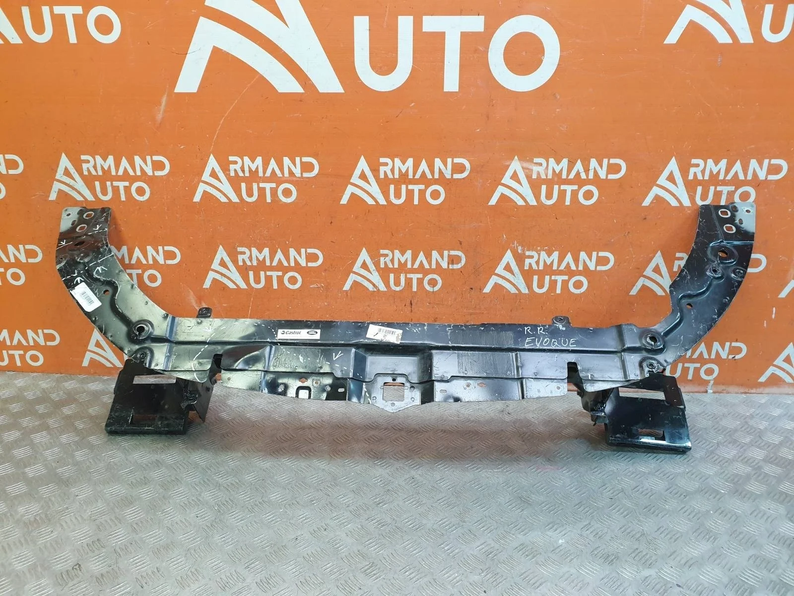 Панель передняя (суппорт радиатора) Land Rover Range Evoque 2011-2018 L538