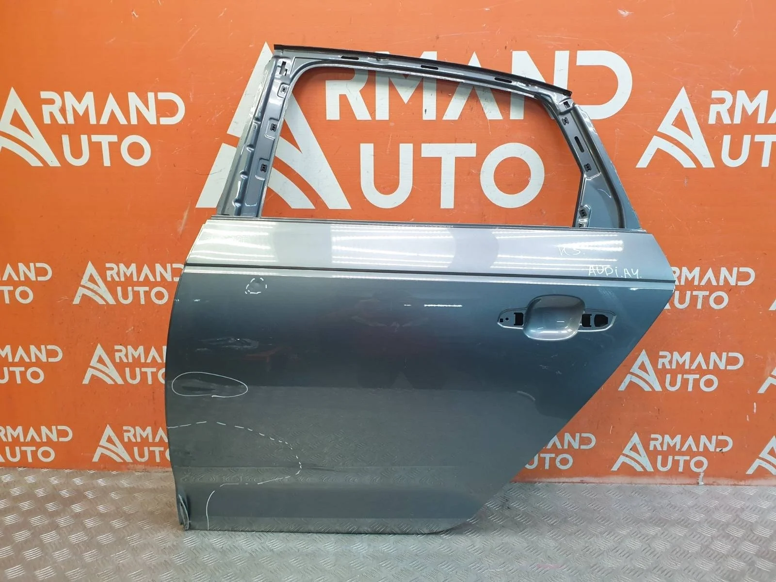Дверь Audi A4 2015-2020 B9