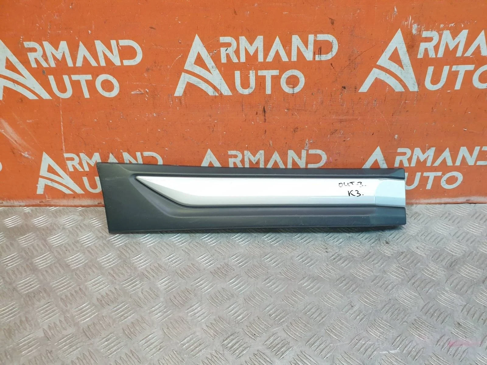 Молдинг двери Mitsubishi Outlander 2015-нв 3