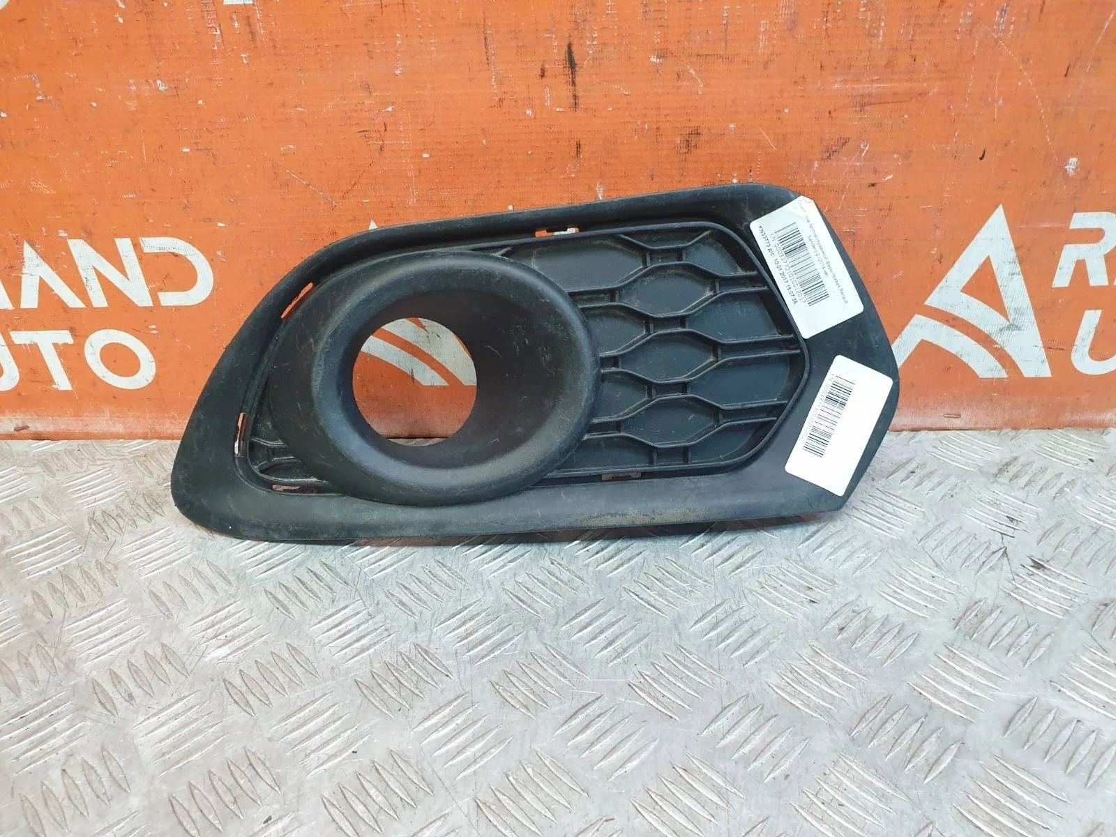 Окантовка птф Renault Sandero 2013-2019