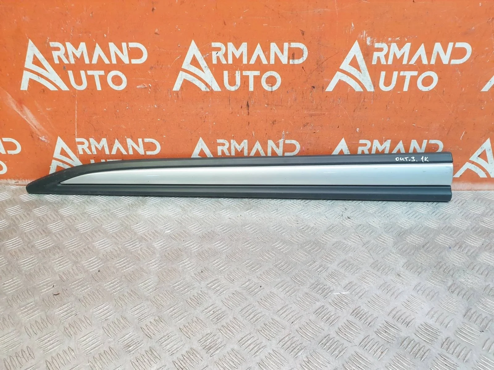 Молдинг двери Mitsubishi Outlander 2015-нв 3