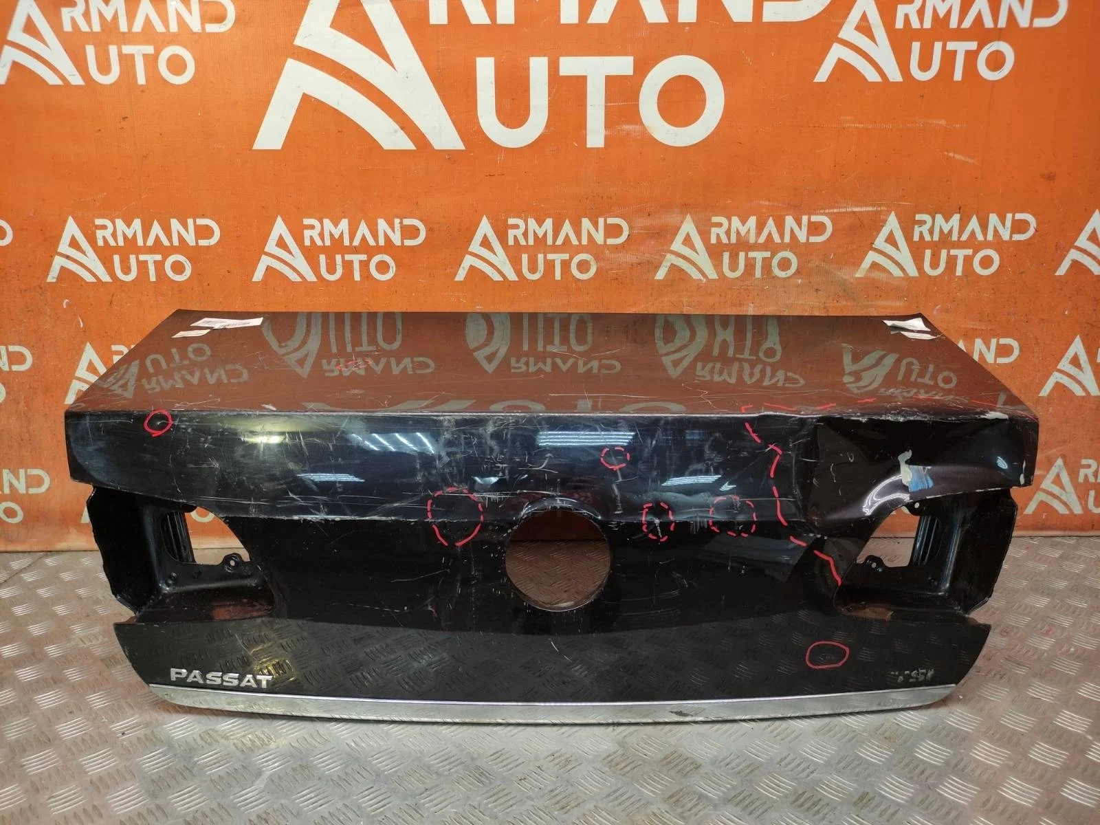 Крышка багажника Volkswagen Passat 2011-2015 B7