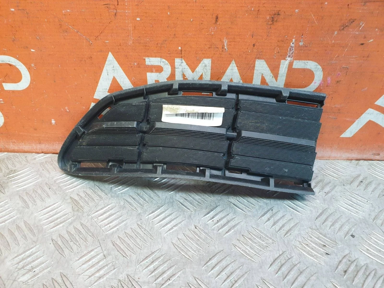 Решетка бампера Toyota RAV4 2012-2015 CA40