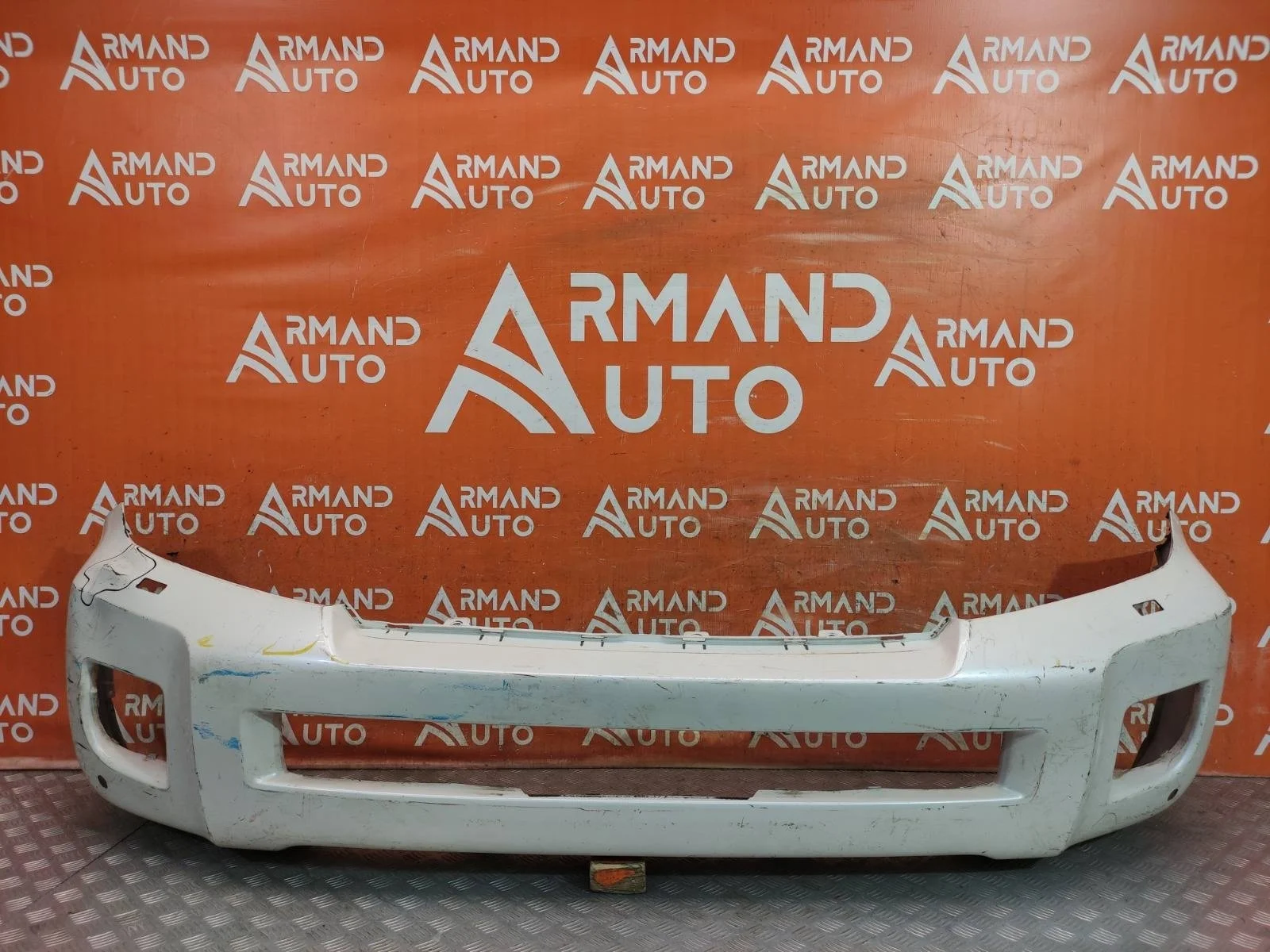 Бампер Toyota Land Cruiser 2012-2015 200