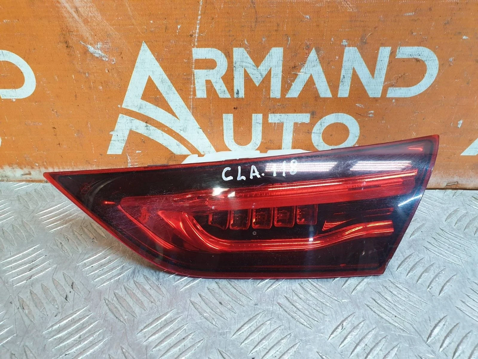 Фонарь внутренний Mercedes CLA-Class 2019-нв C118