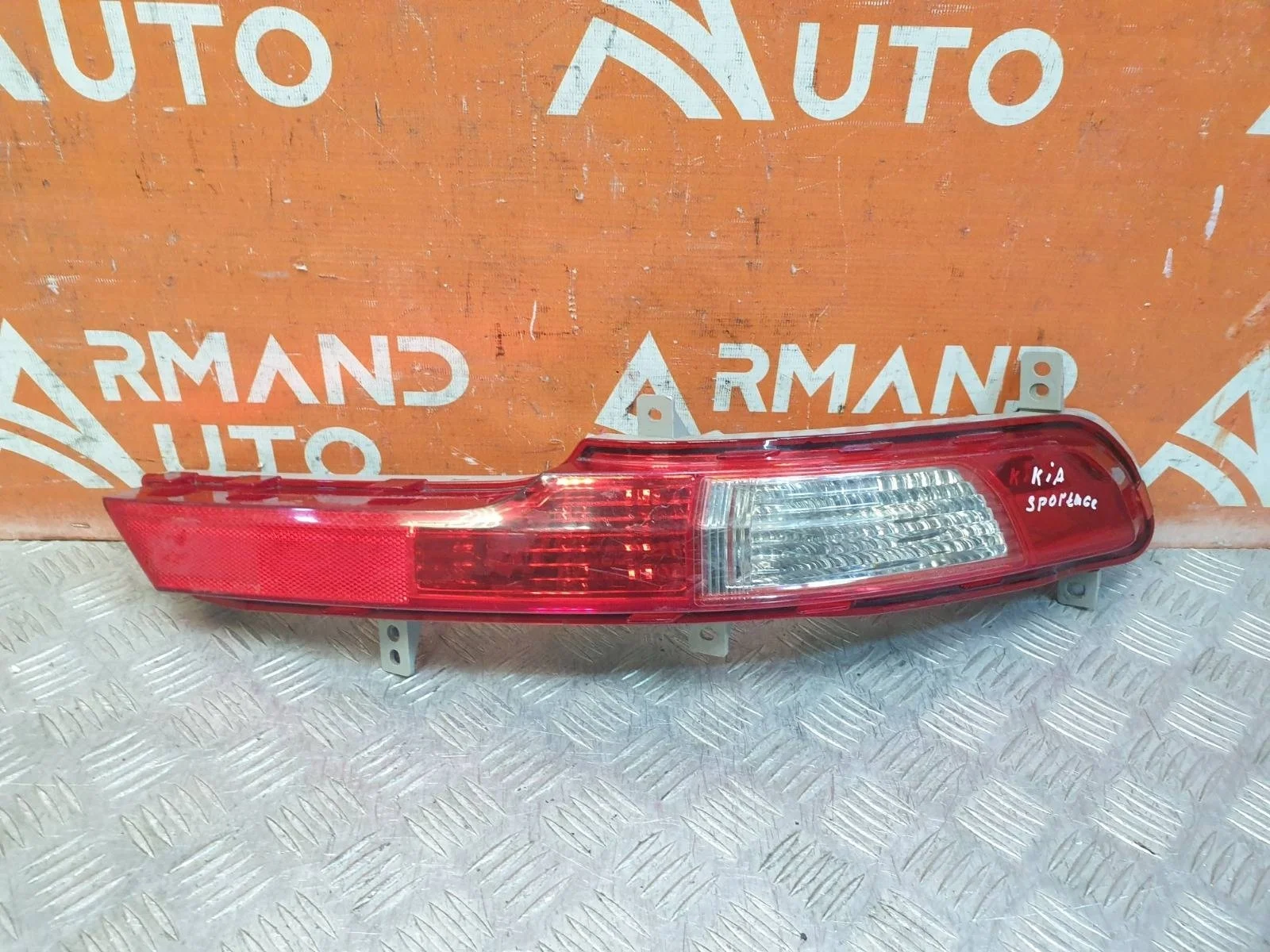 Фонарь противотуманный Kia Sportage 2010-2016 3 SL