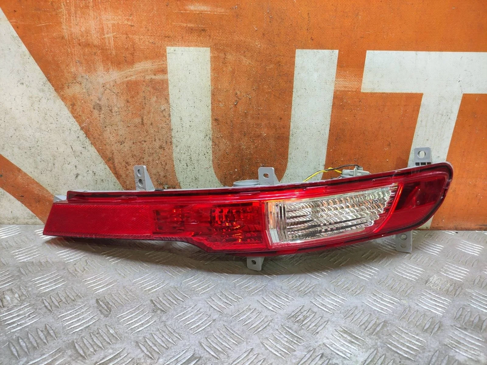 Фонарь противотуманный Kia Sportage 2010-2016 3 SL