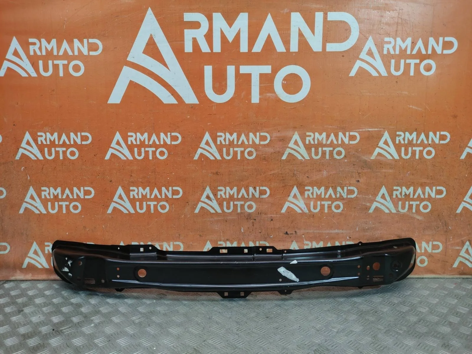 Усилитель бампера Renault Arkana 2019-нв