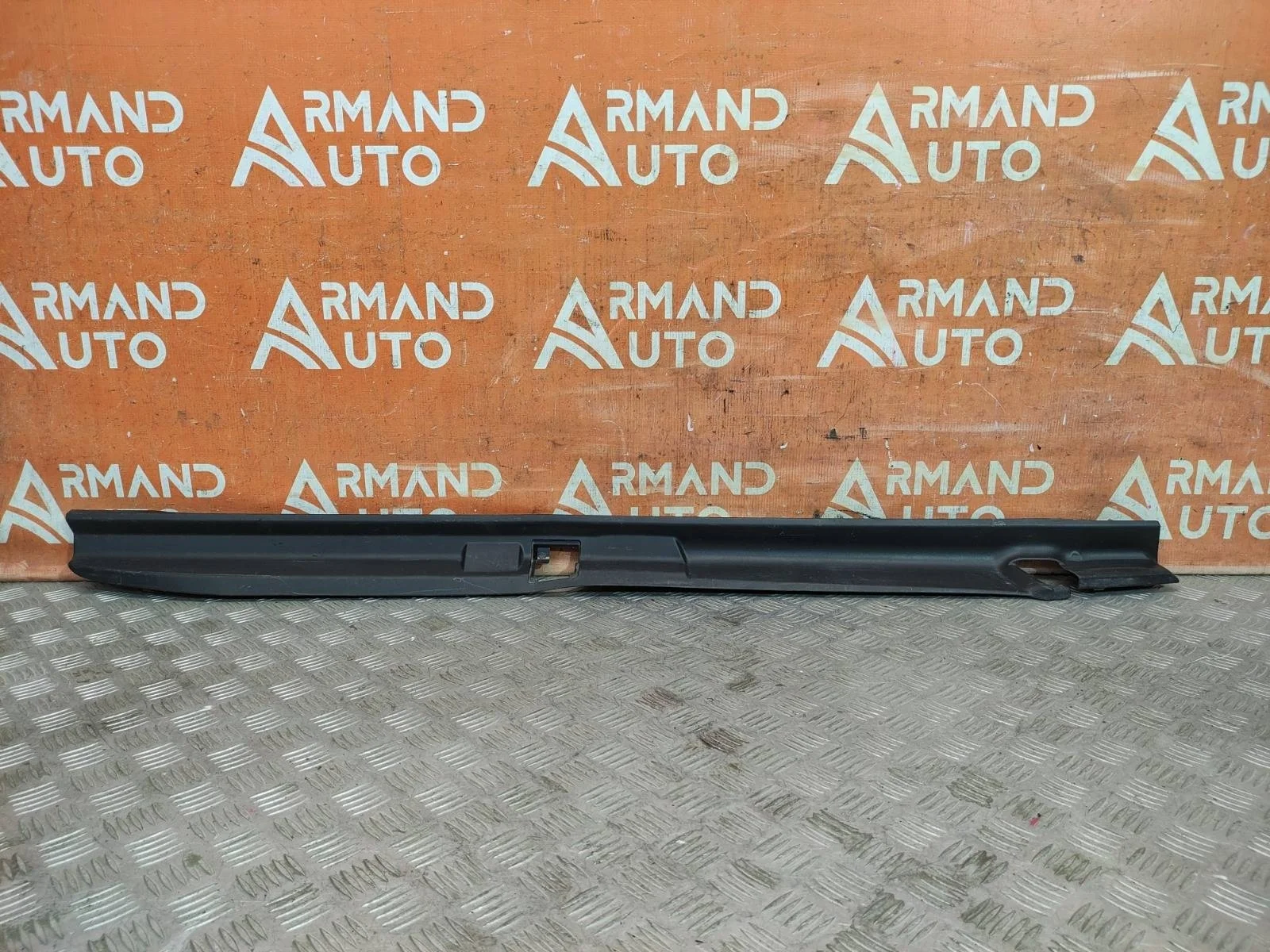 Накладка бампера верхняя Toyota Land Cruiser Prado 2009-нв 150