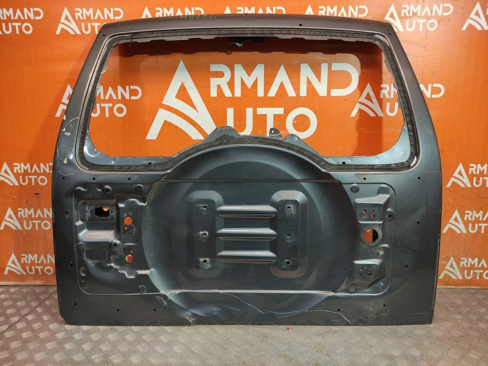 Дверь багажника Mitsubishi Pajero 2014-нв