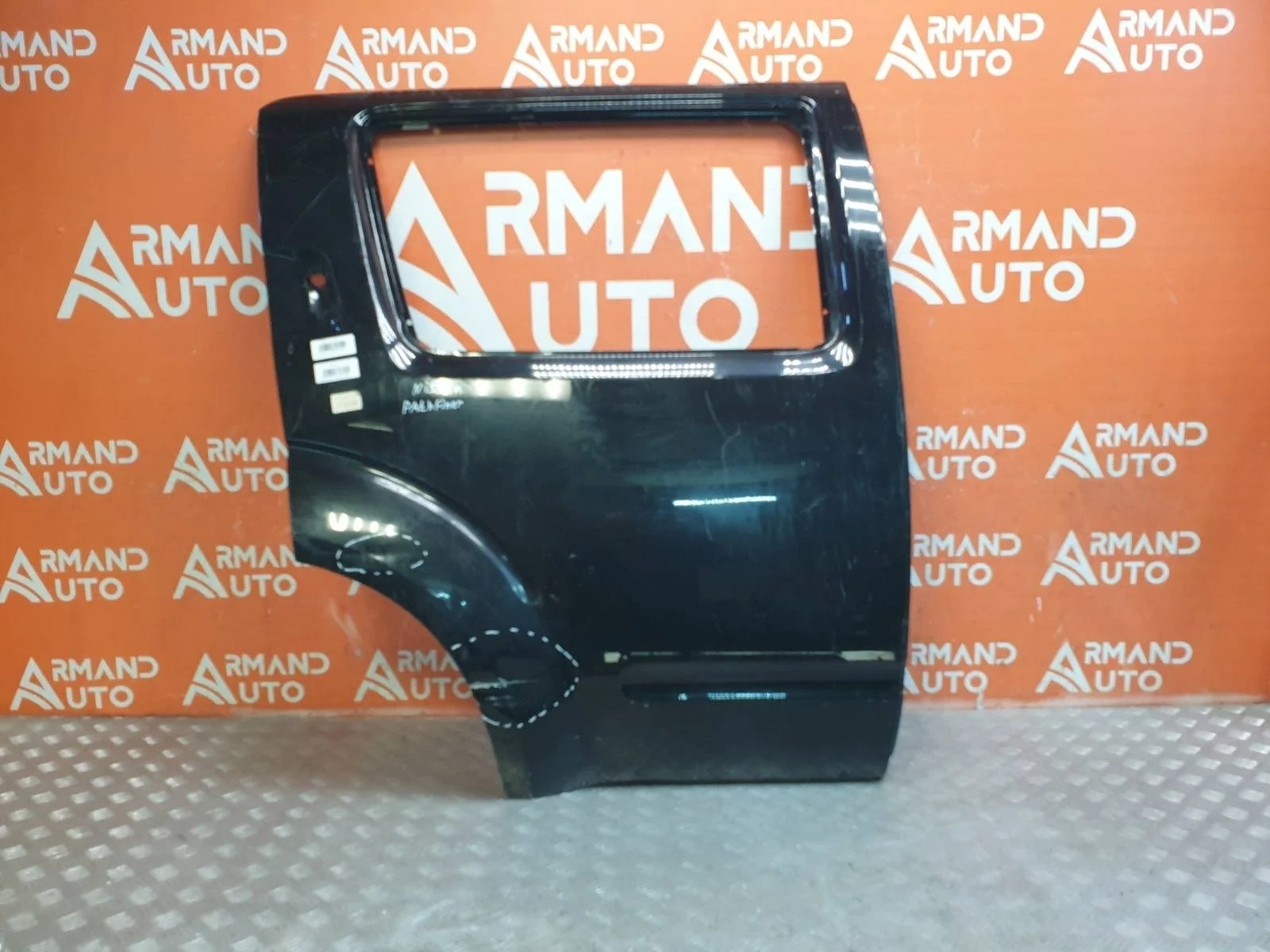 Дверь Nissan Pathfinder 2004-2014 3 R51