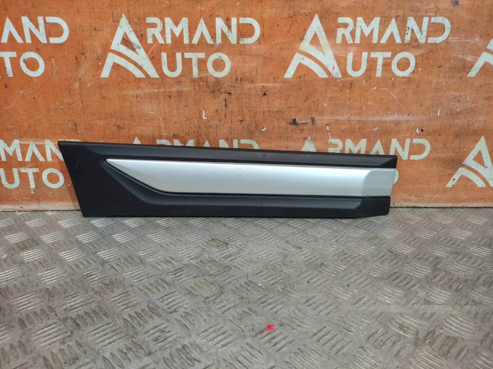 Молдинг двери Mitsubishi Outlander 2015-нв 3