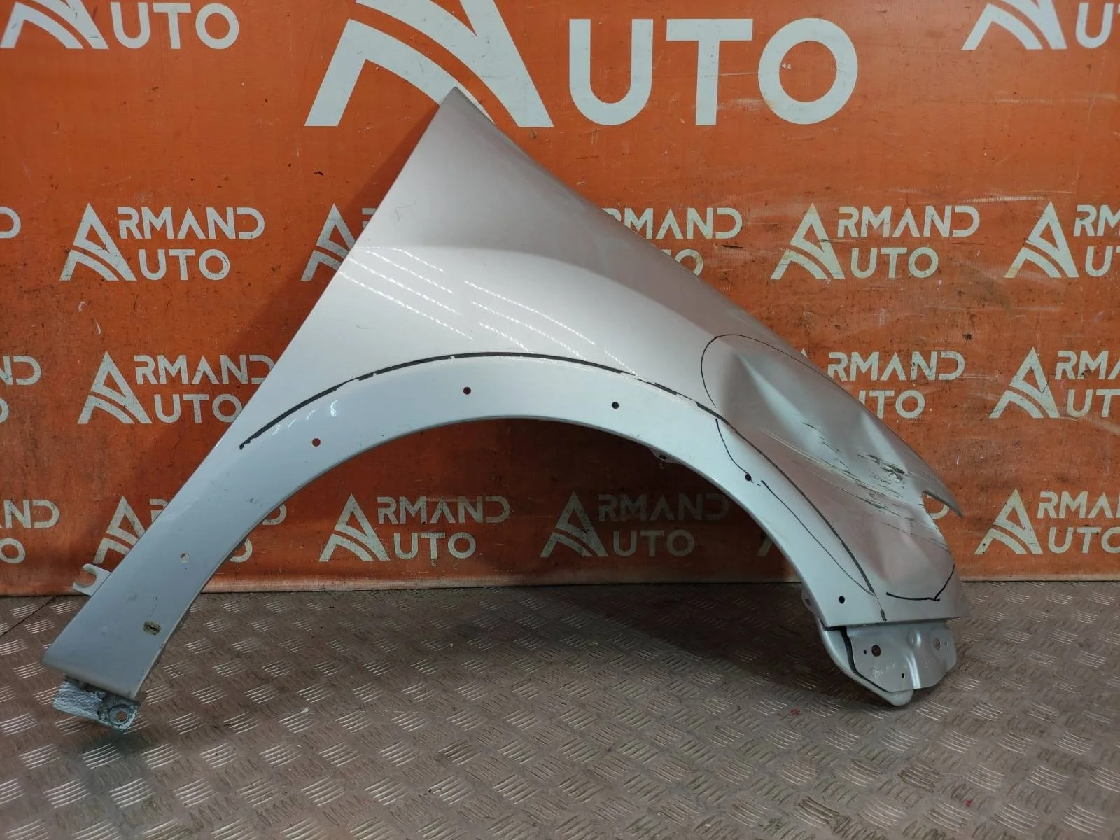 Крыло Renault Sandero 2013-2022