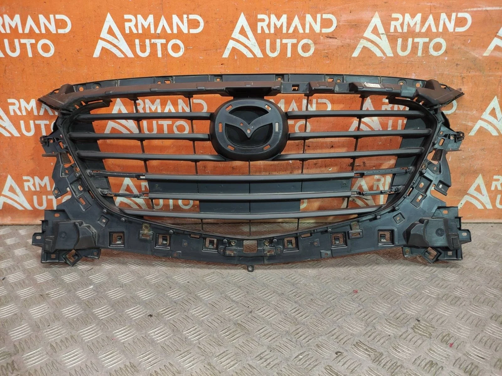Решетка радиатора Mazda 3 2016-2018 BM