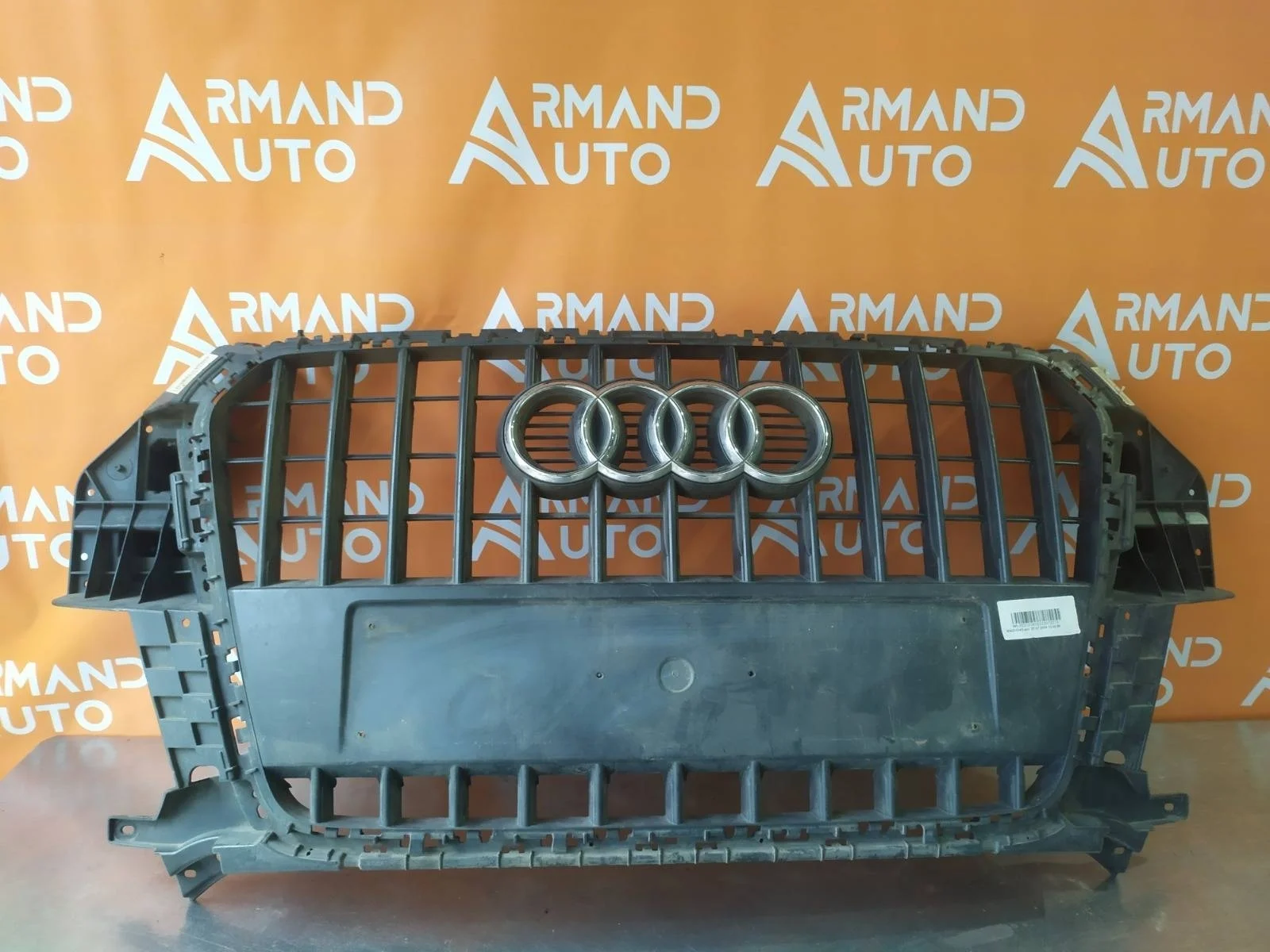 Решетка радиатора Audi Q3 2011-2014 8U