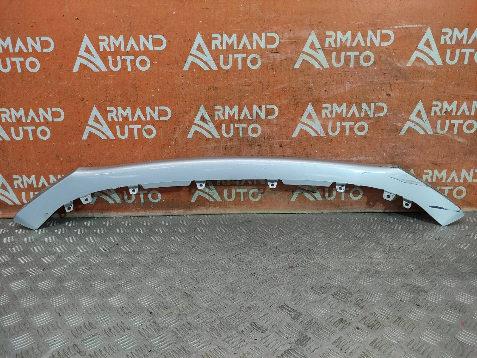 Накладка бампера нижняя Mitsubishi Outlander 2015-2018 3