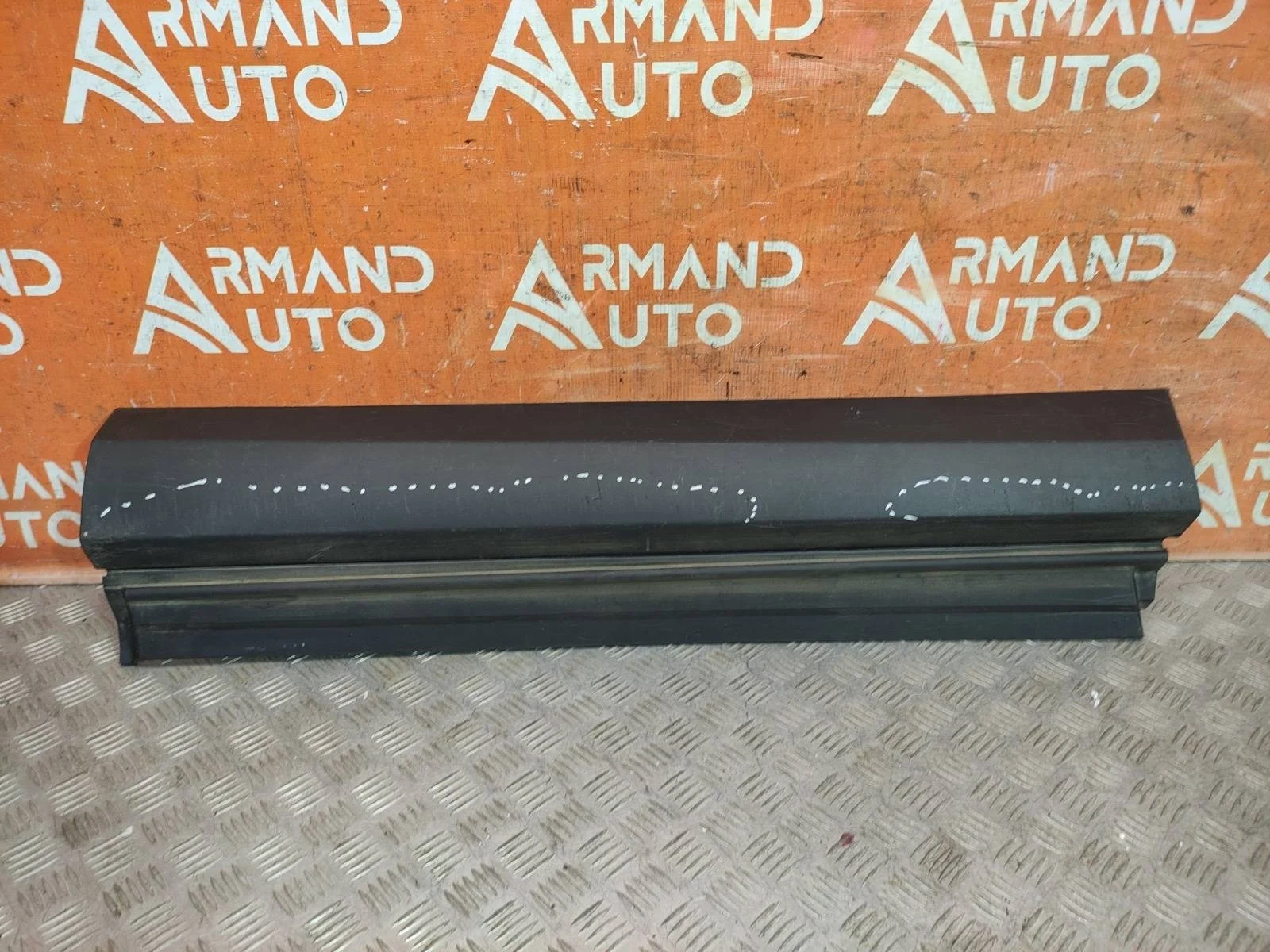 Молдинг двери Toyota RAV4 2015-2019 CA40