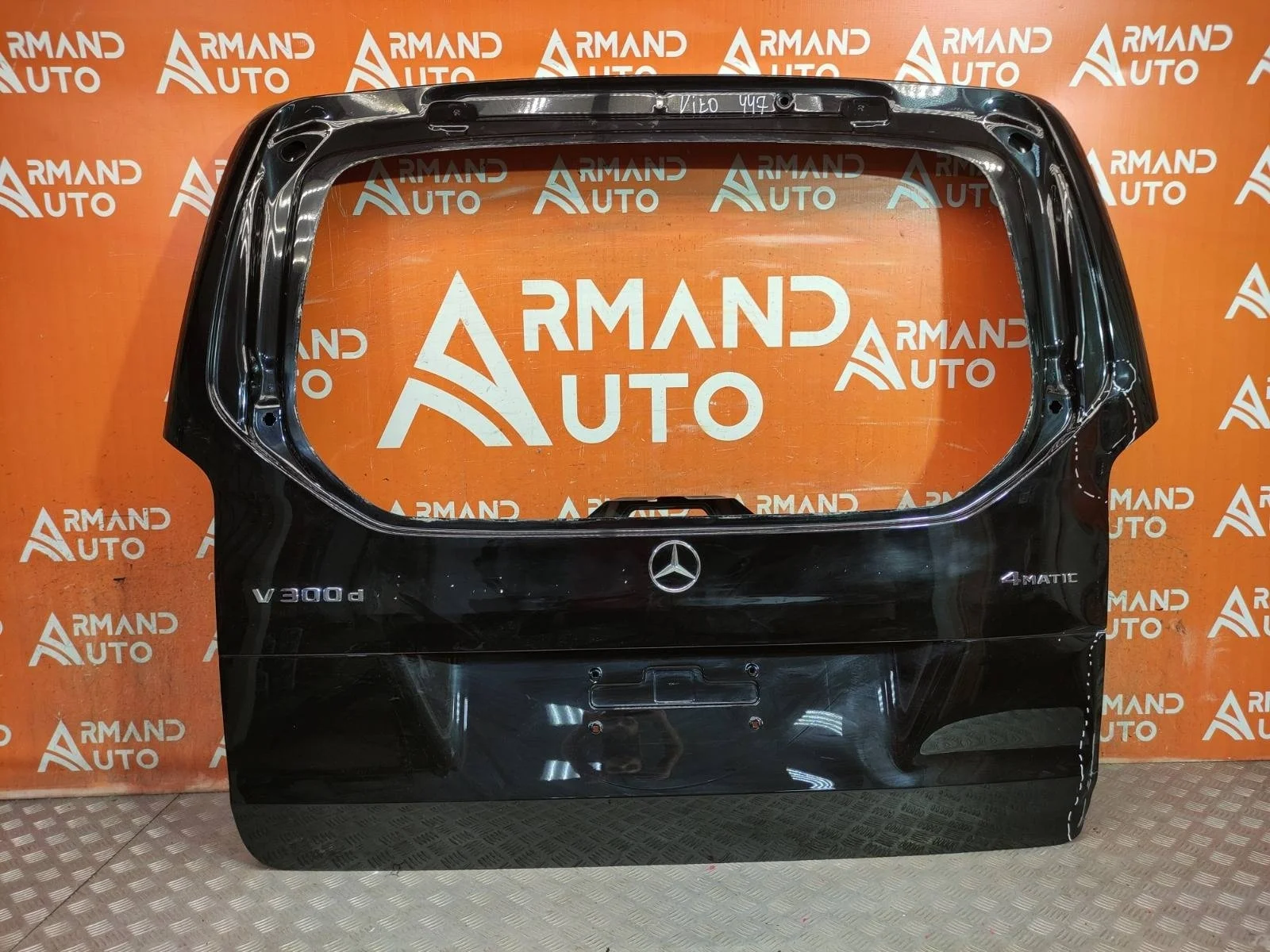 Дверь багажника Mercedes V-Class 2014-нв W447