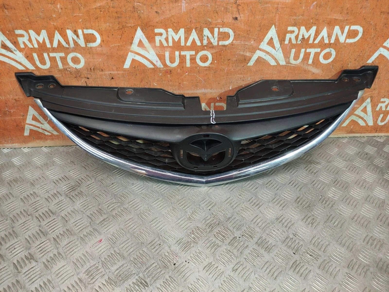 Решетка радиатора Mazda 6 2009-2013 GH