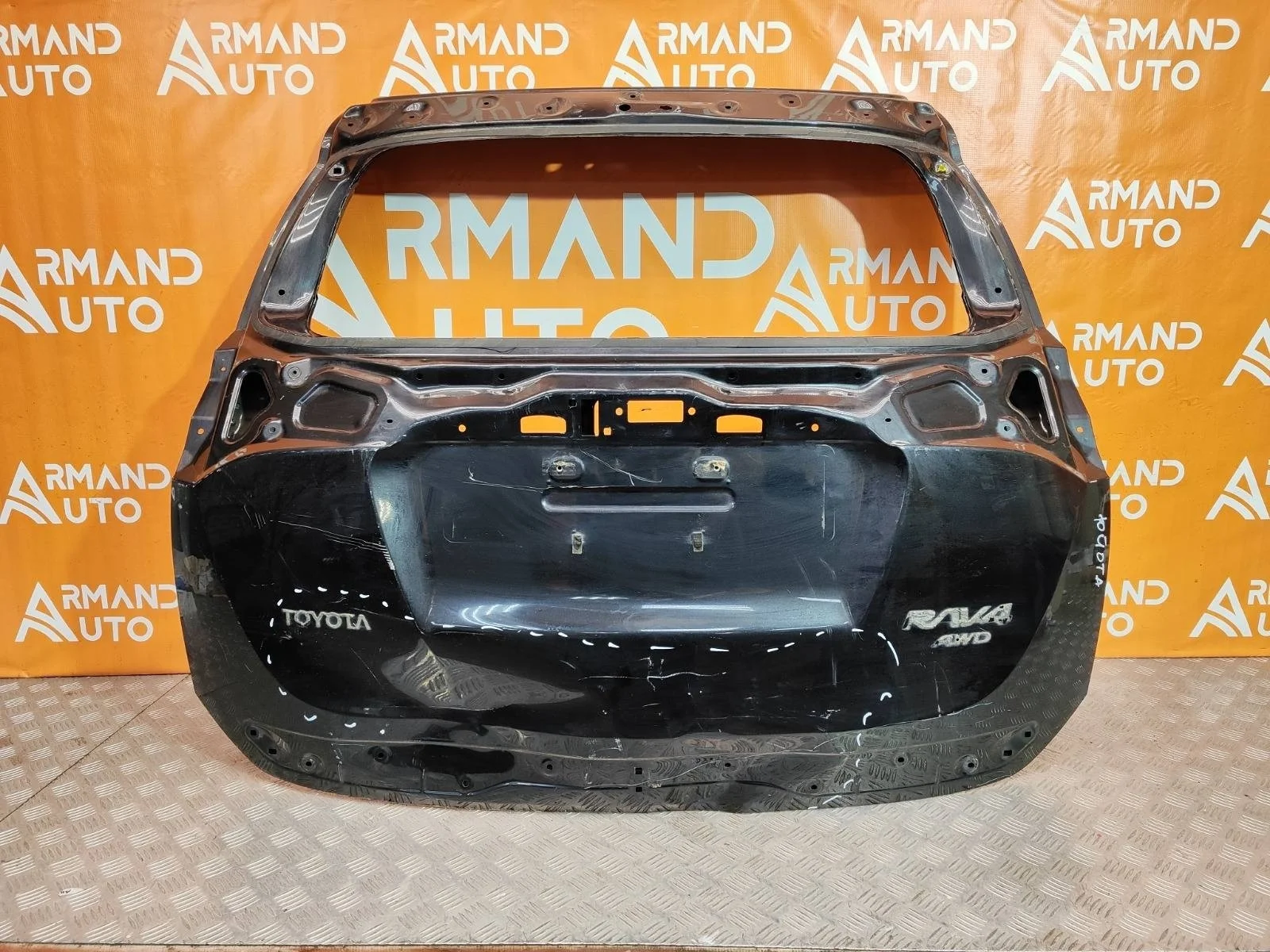 Дверь багажника Toyota RAV4 2015-2019 CA40
