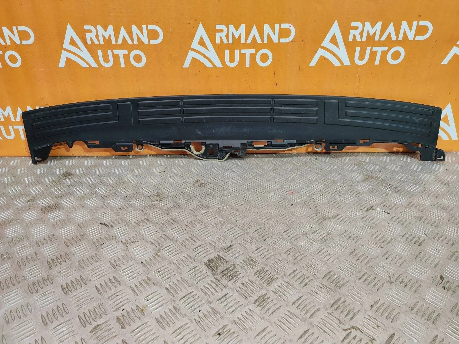 Накладка бампера верхняя Toyota Land Cruiser Prado 2009-нв 150