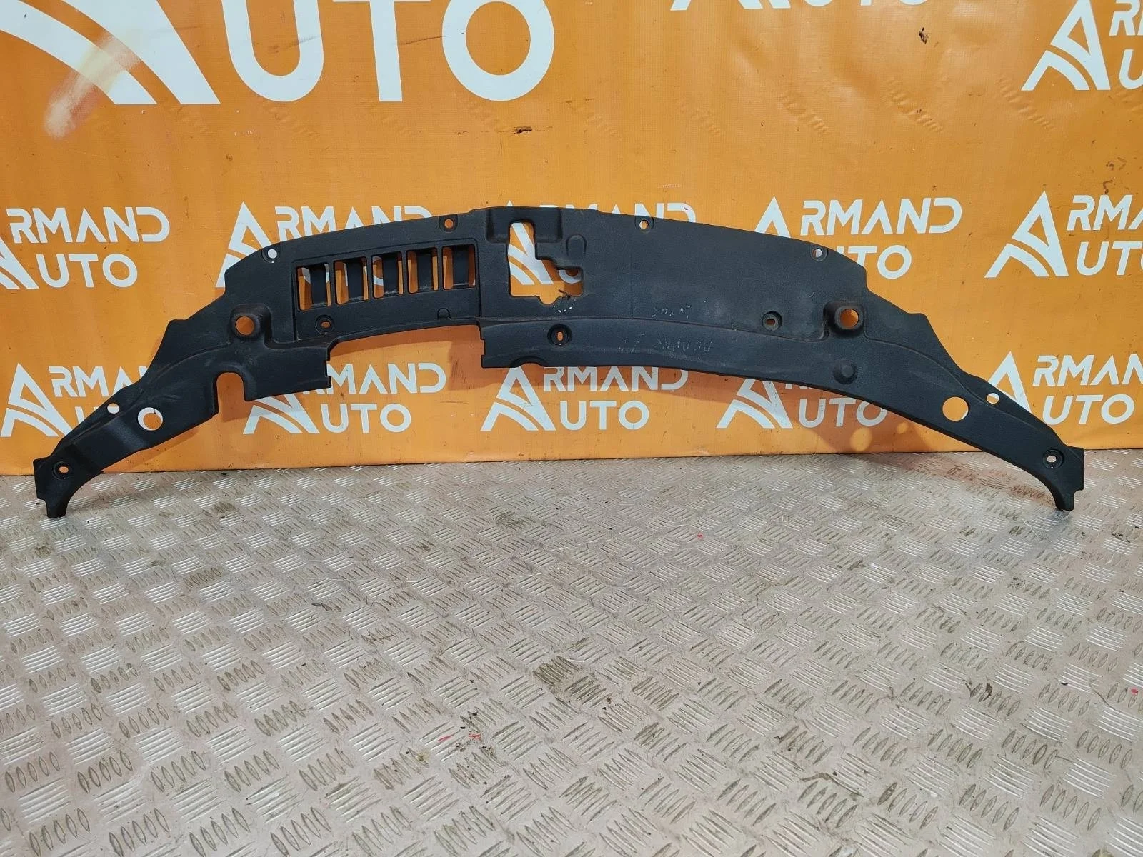 Кожух замка капота Toyota Camry 2014-2018 7 XV50