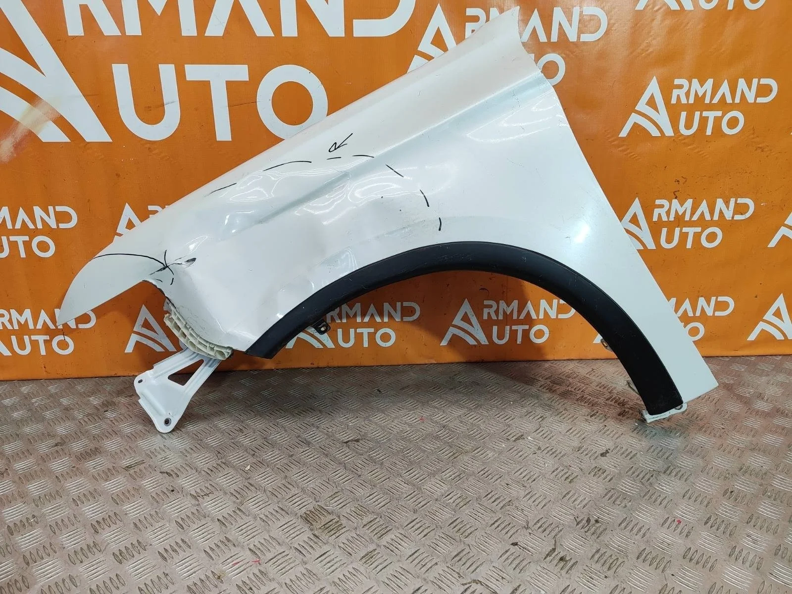 Крыло Mitsubishi Outlander 2015-нв 3