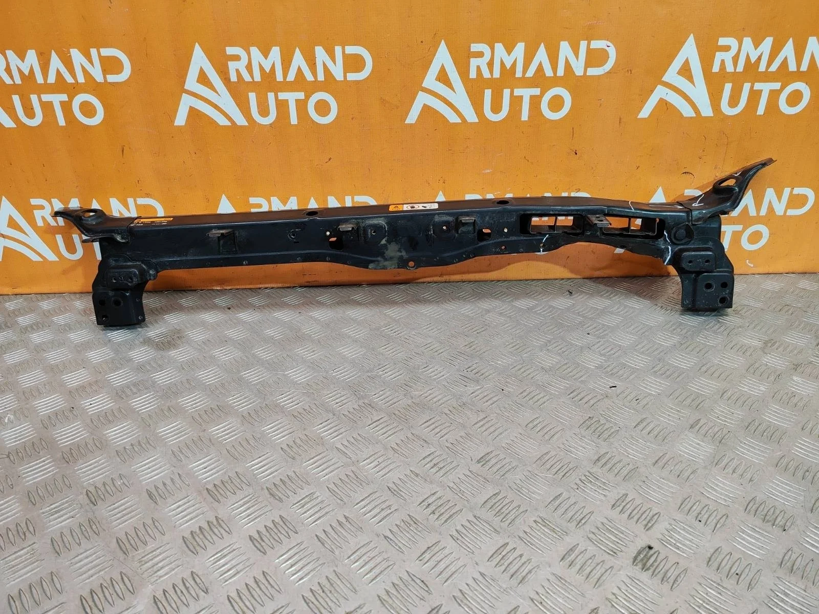 Панель передняя (суппорт радиатора) верхняя Hyundai Santa fe 2015-2019 3 DM