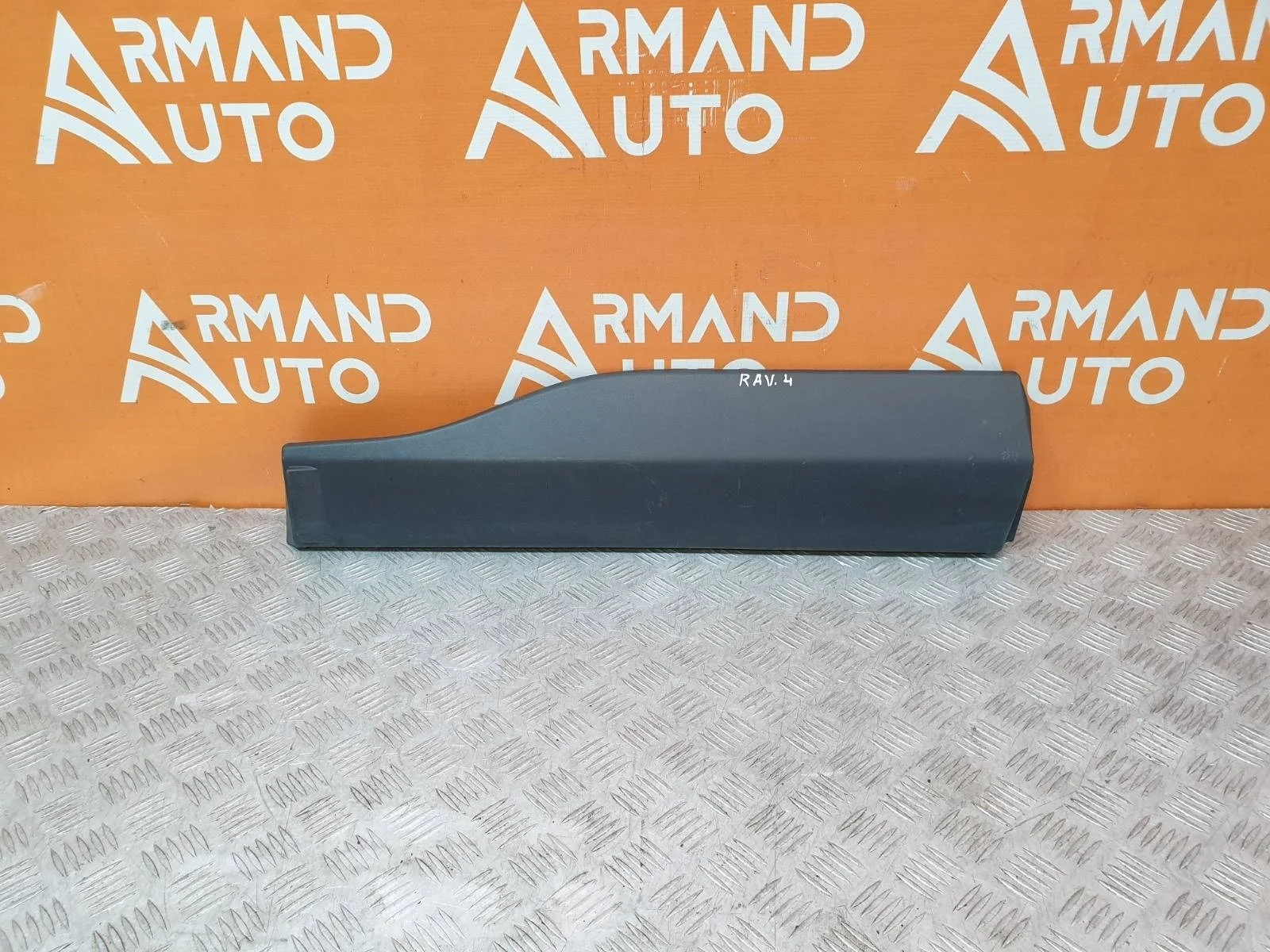 Молдинг двери Toyota RAV4 2018-нв 5 XA50