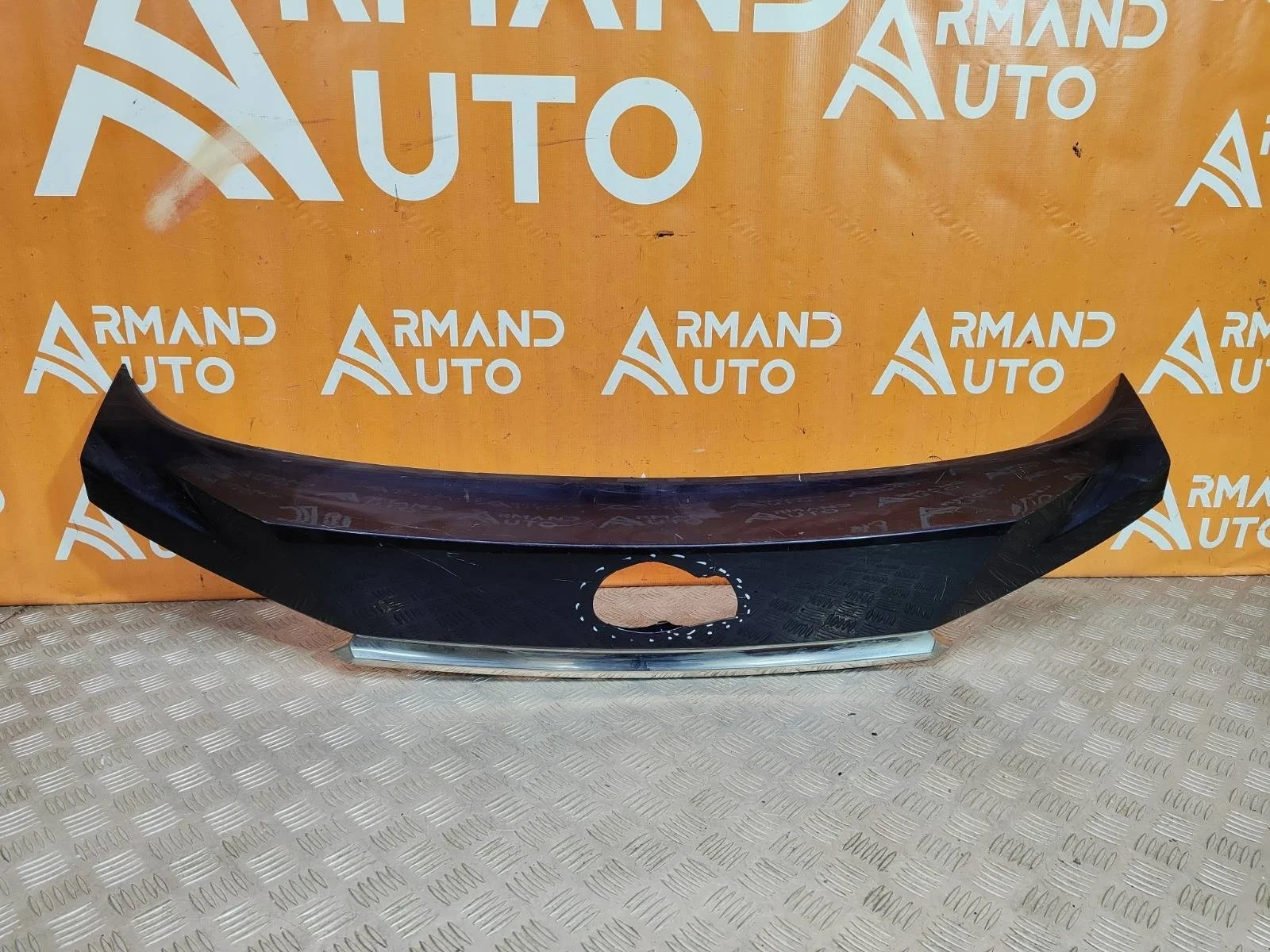 Накладка двери багажника Lexus RX 2015-нв 4