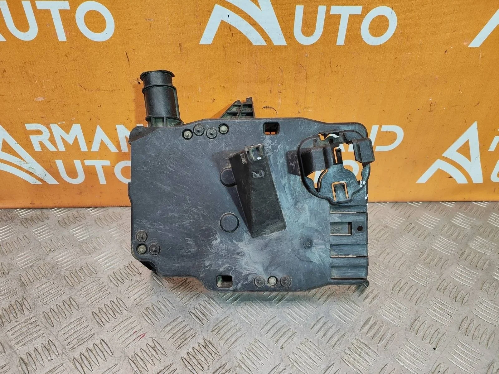 Корпус блока управления двигателем Ford Focus 2011-2019 3
