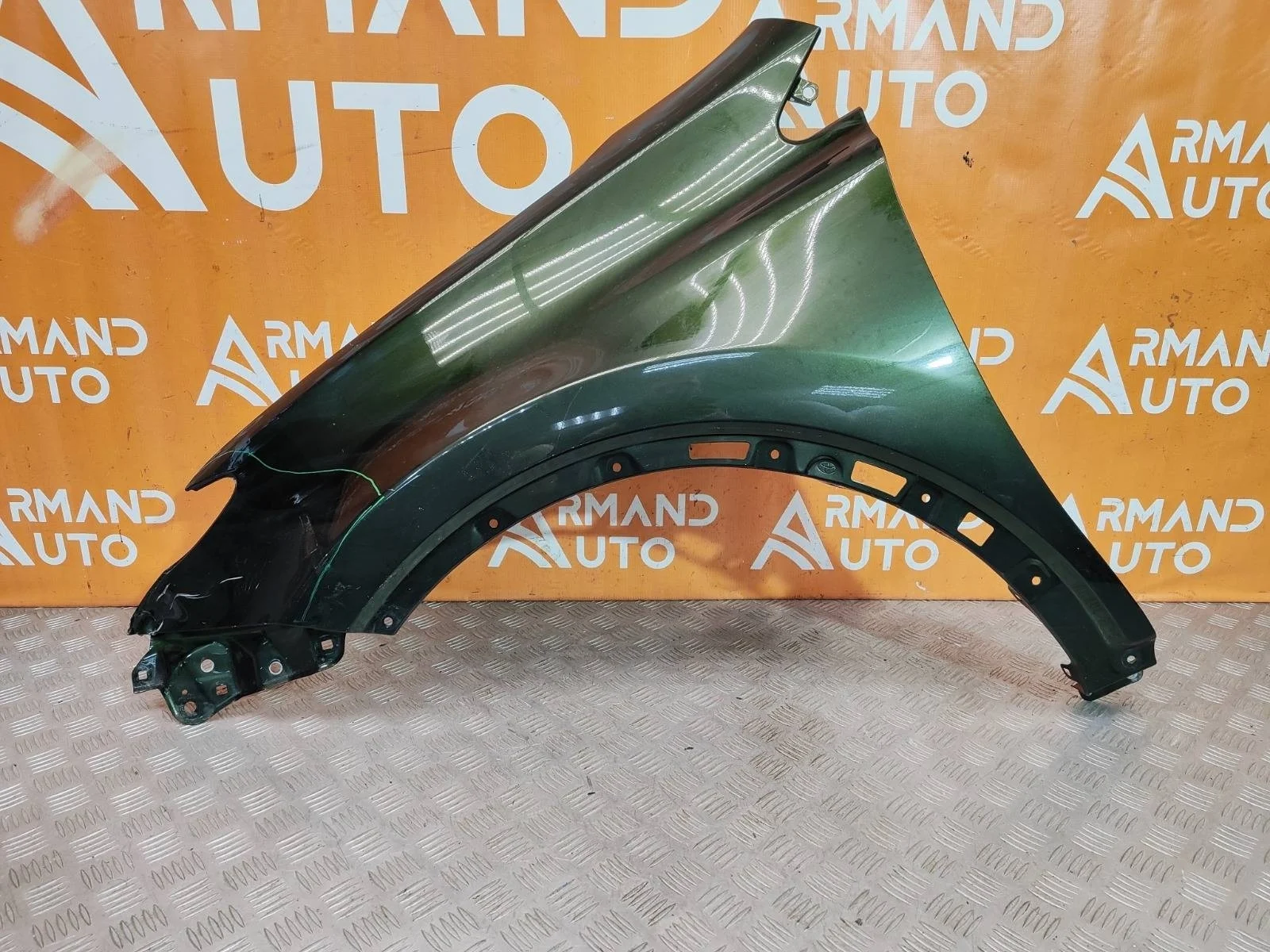 Крыло Toyota Rav4 2012-2019 CA40