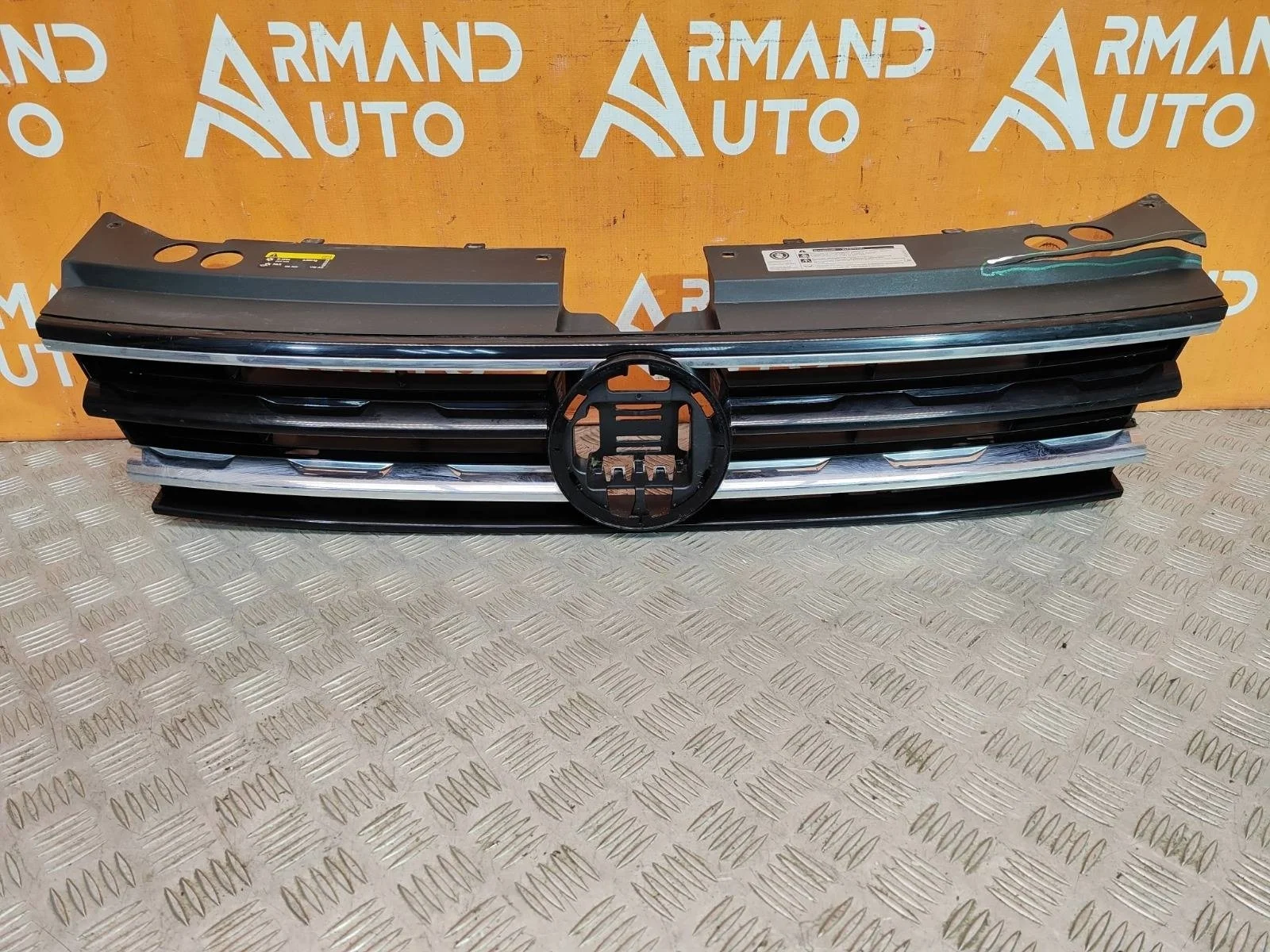 Решетка радиатора Volkswagen Tiguan 2016-2020