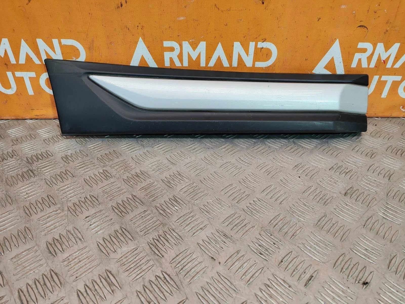 Молдинг двери Mitsubishi Outlander 2015-нв 3