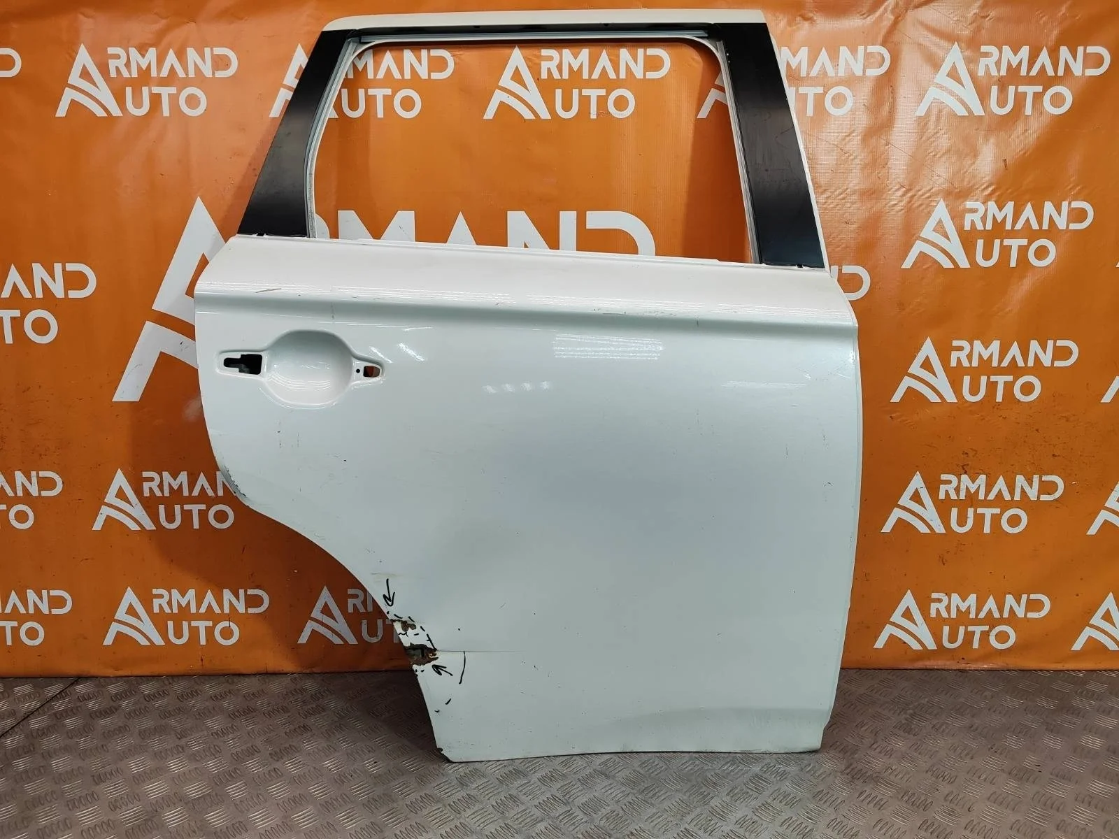 Дверь Mitsubishi Outlander 2012-2015 3