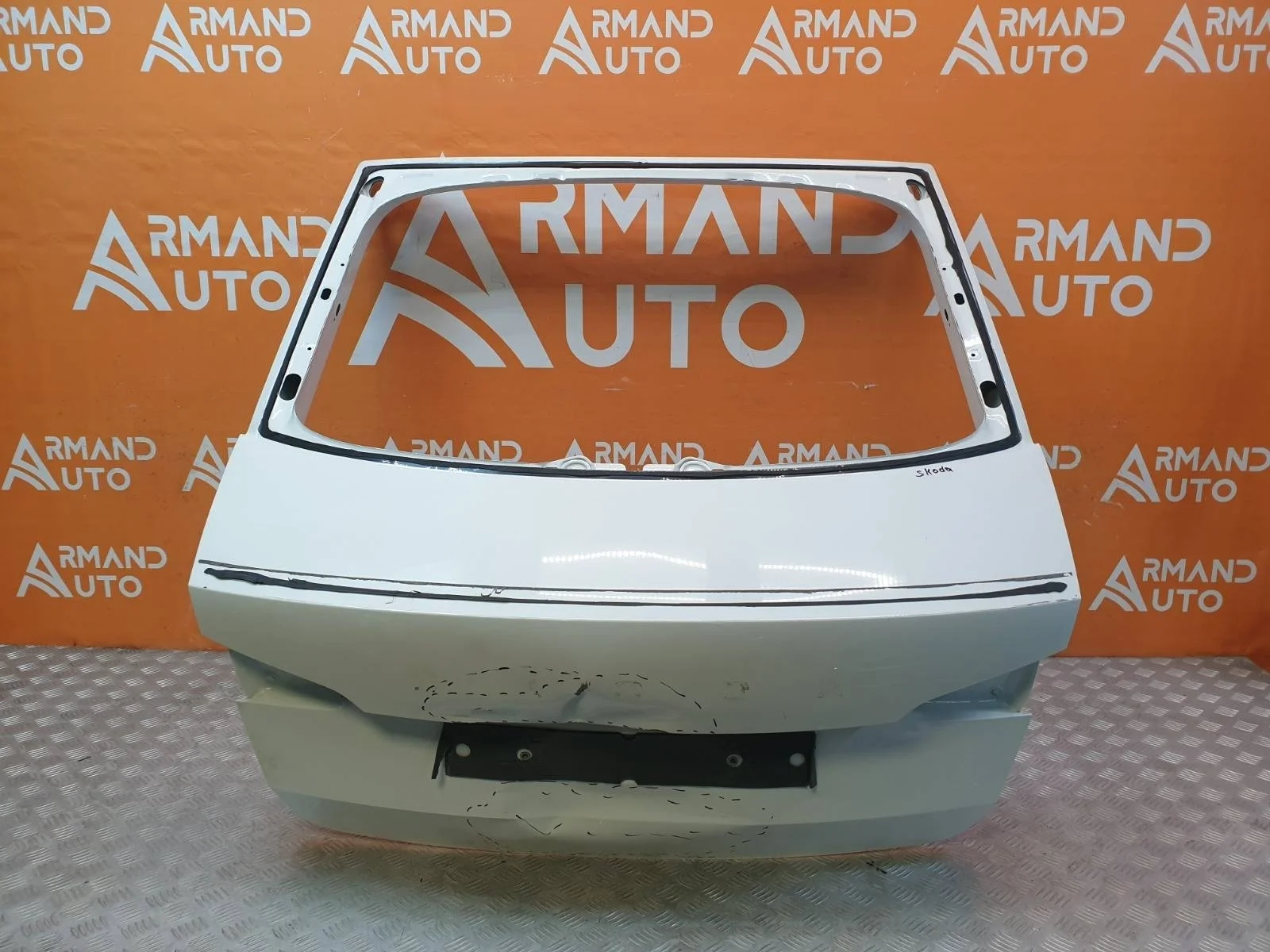 Дверь багажника Skoda Rapid 2020-нв