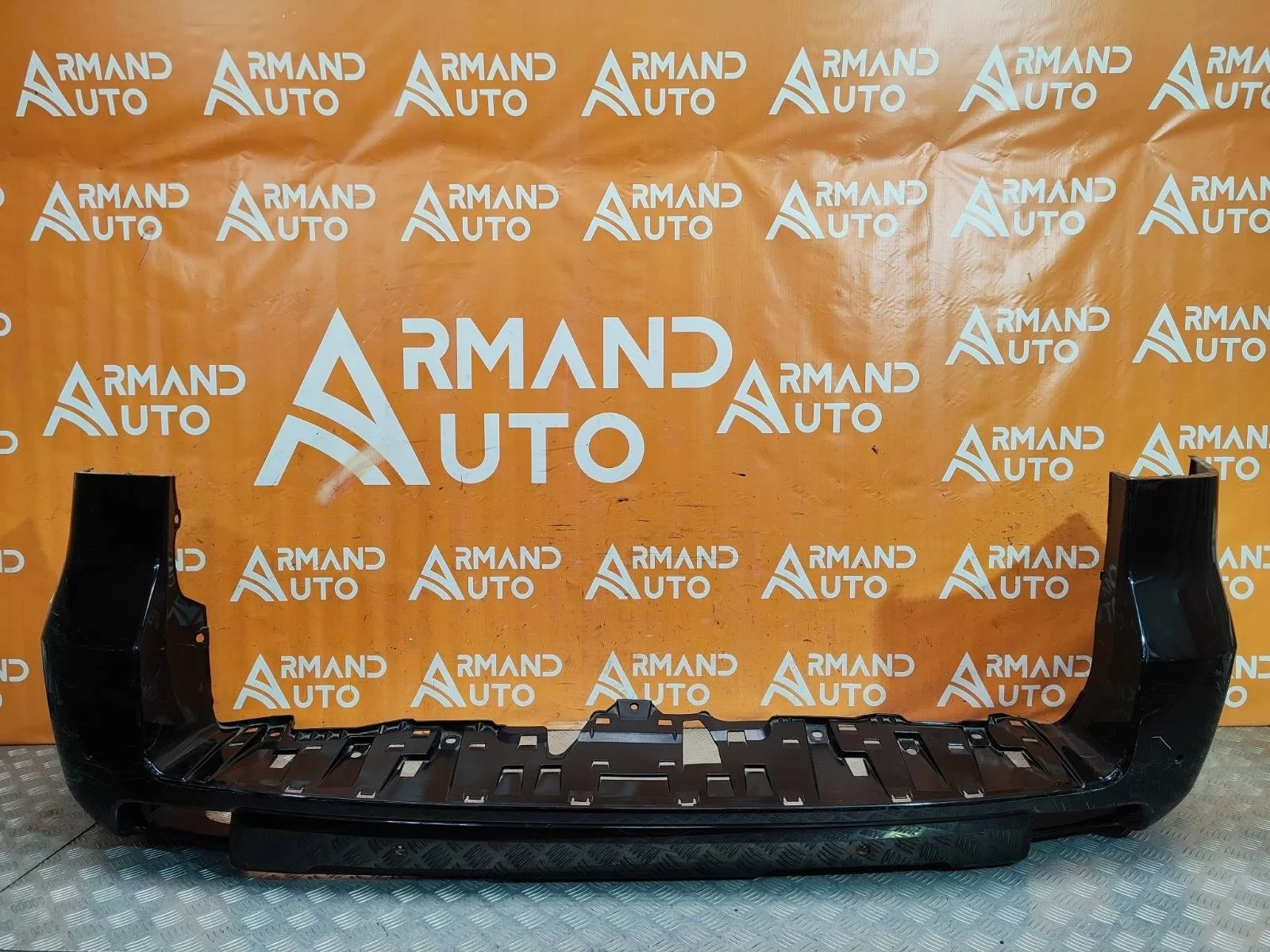Бампер Toyota Land Cruiser Prado 2017-нв 150