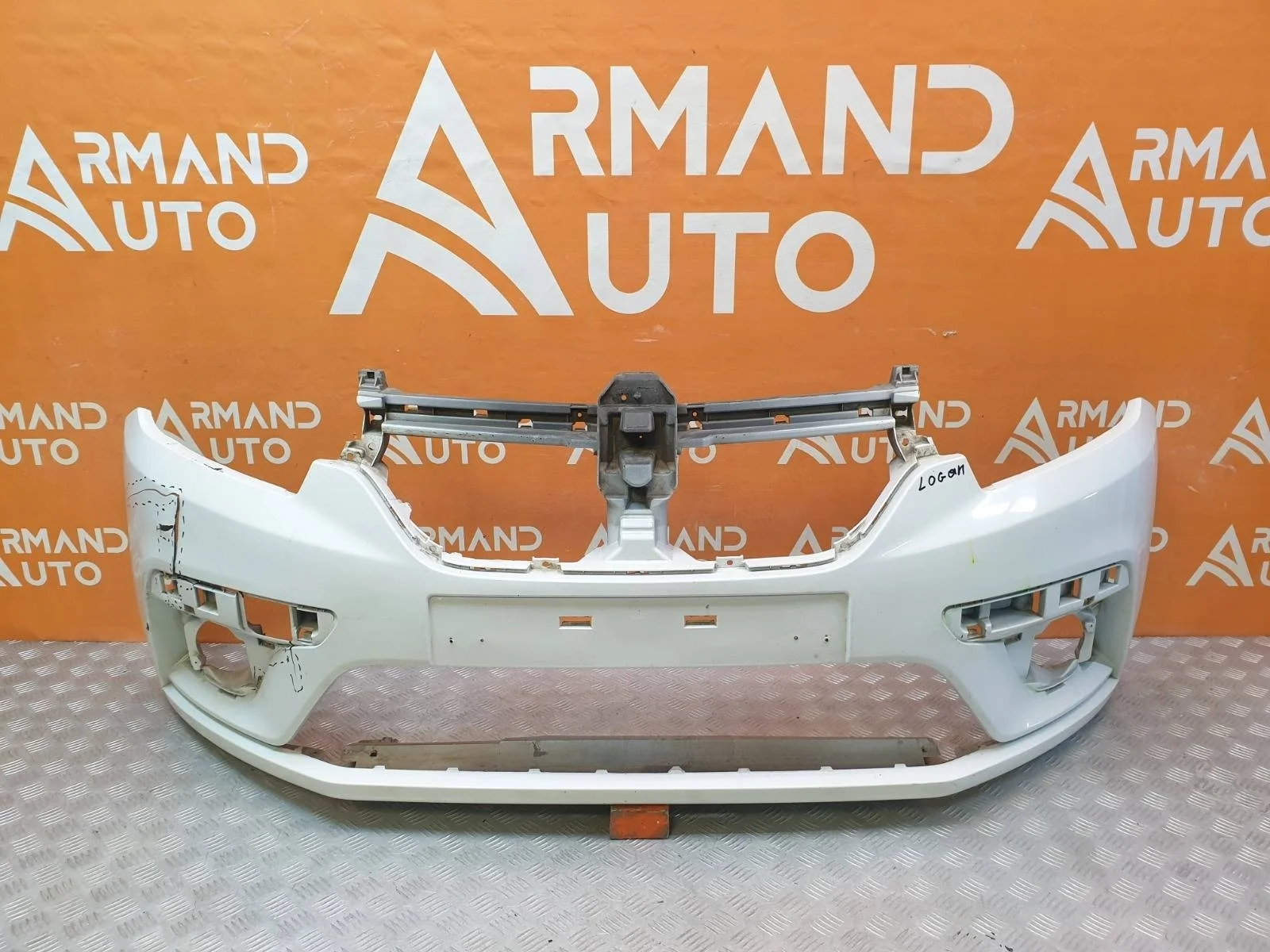 Бампер Renault Logan 2018-2022
