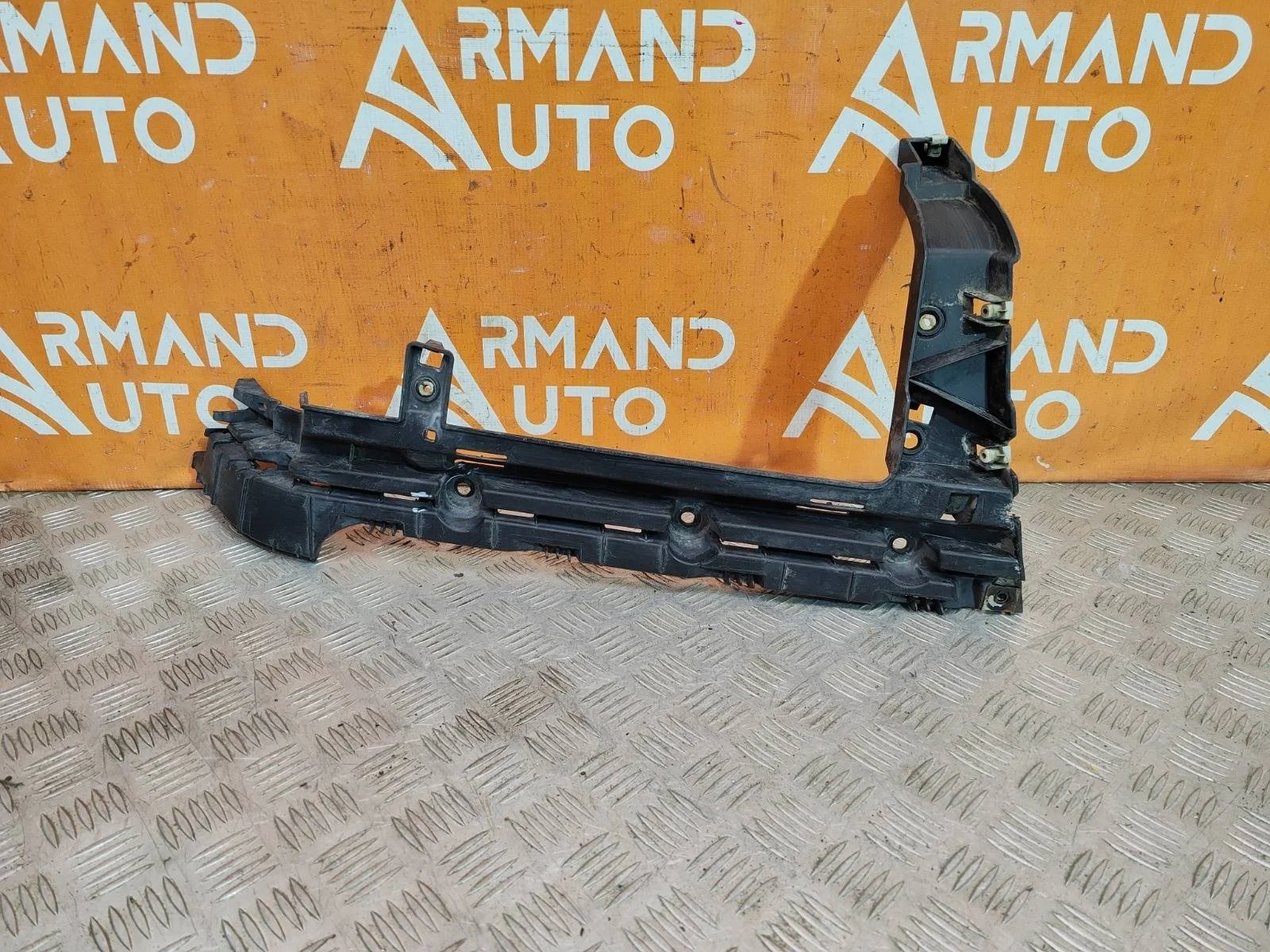 Кронштейн бампера Land Rover Range 2012-2017 4 L405