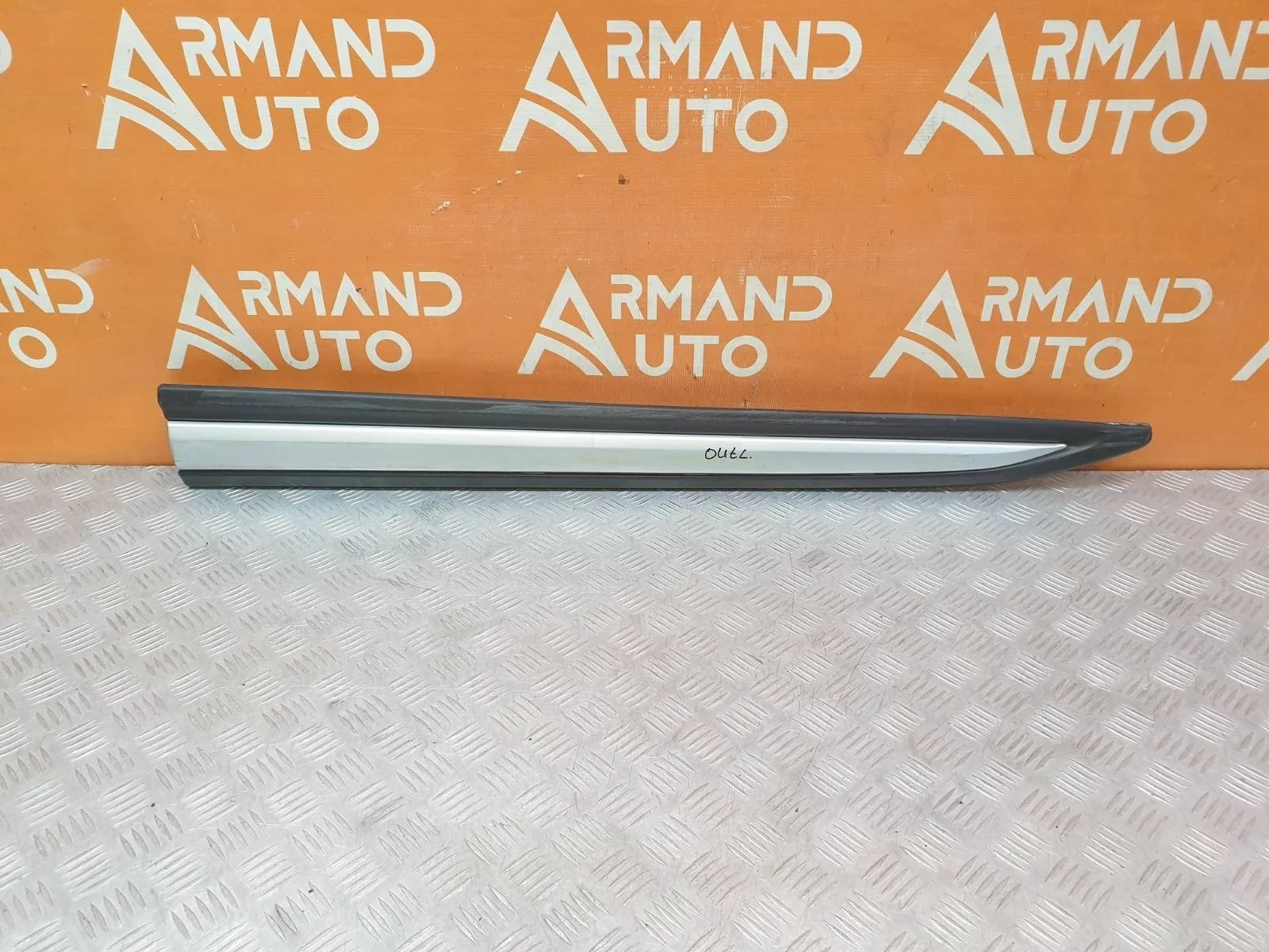 Молдинг двери Mitsubishi Outlander 2015-нв 3
