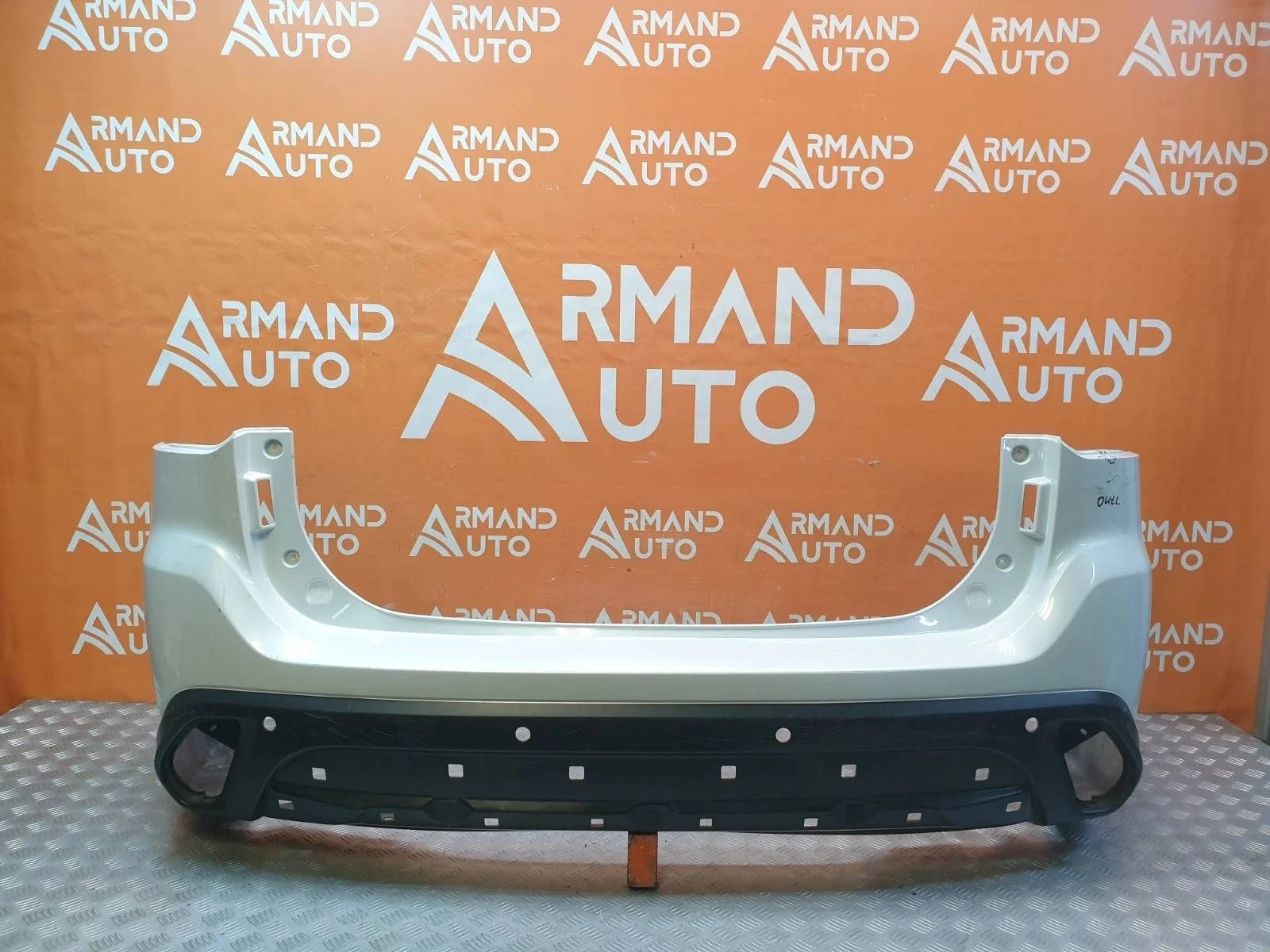 Бампер Mitsubishi Outlander 2018-нв 3