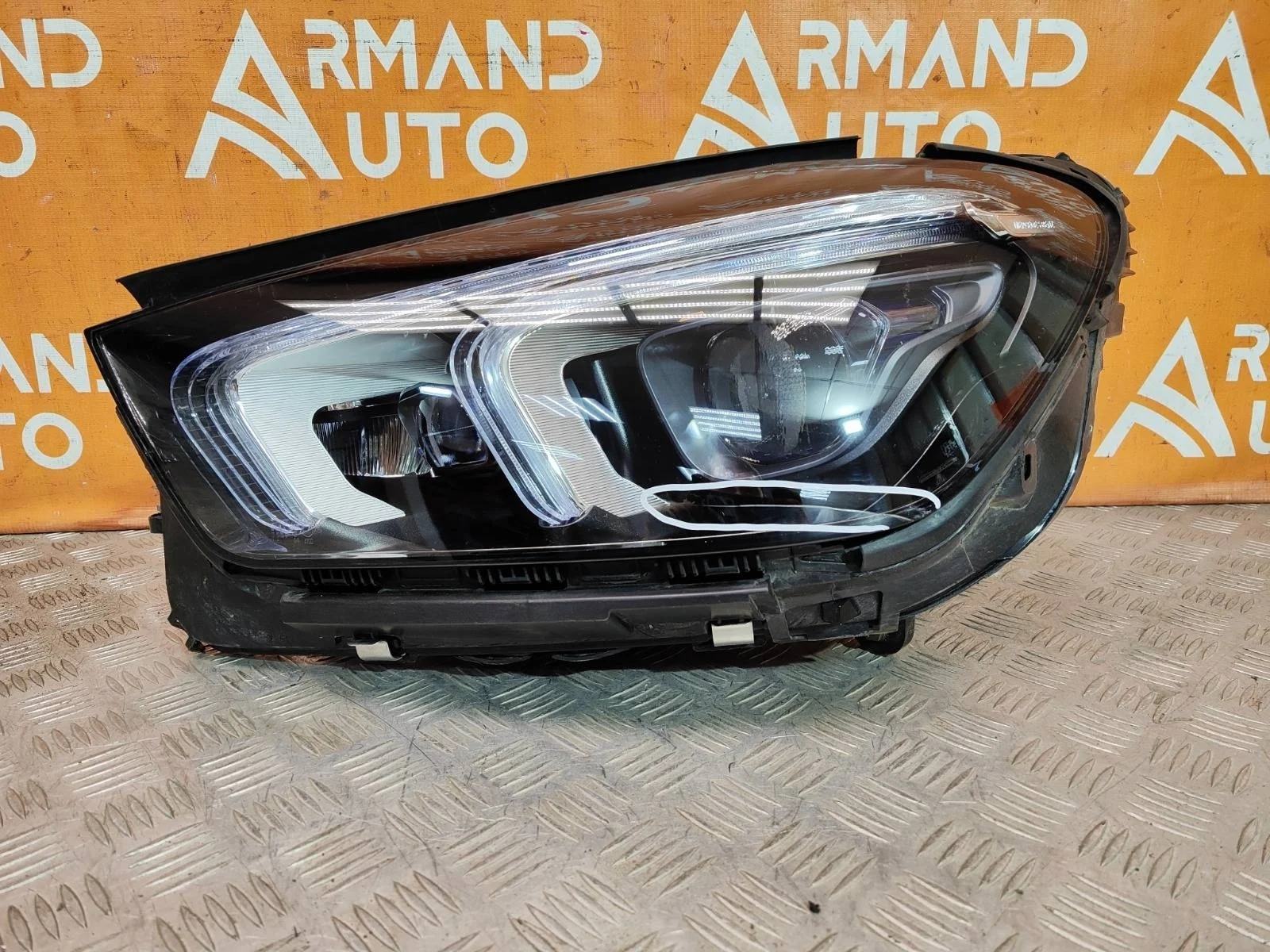 Фара Mercedes GLE-Class 2018-нв V167